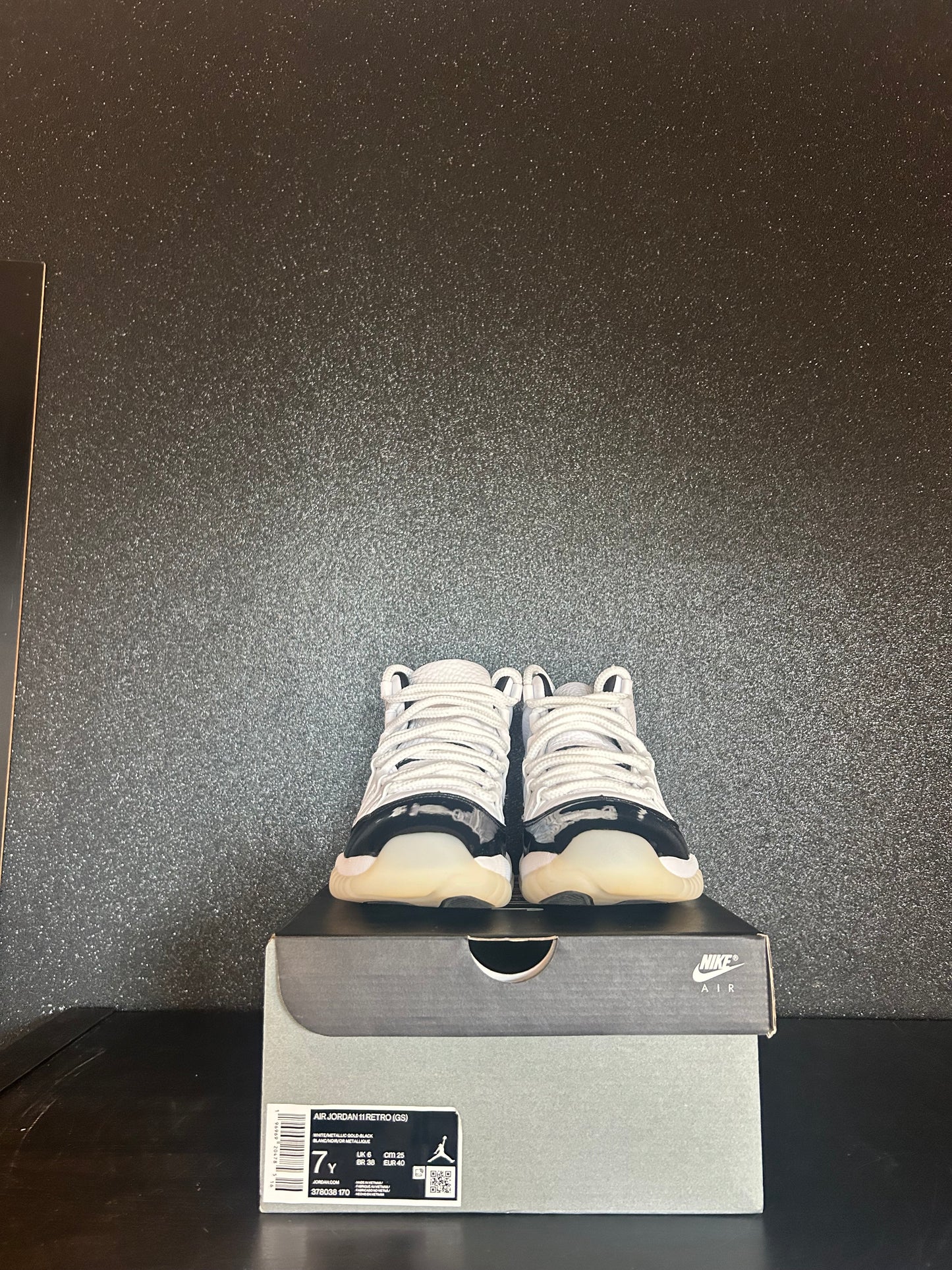 Jordan 11 Retro DMP Gratitude 2023 Size 7 Preowned