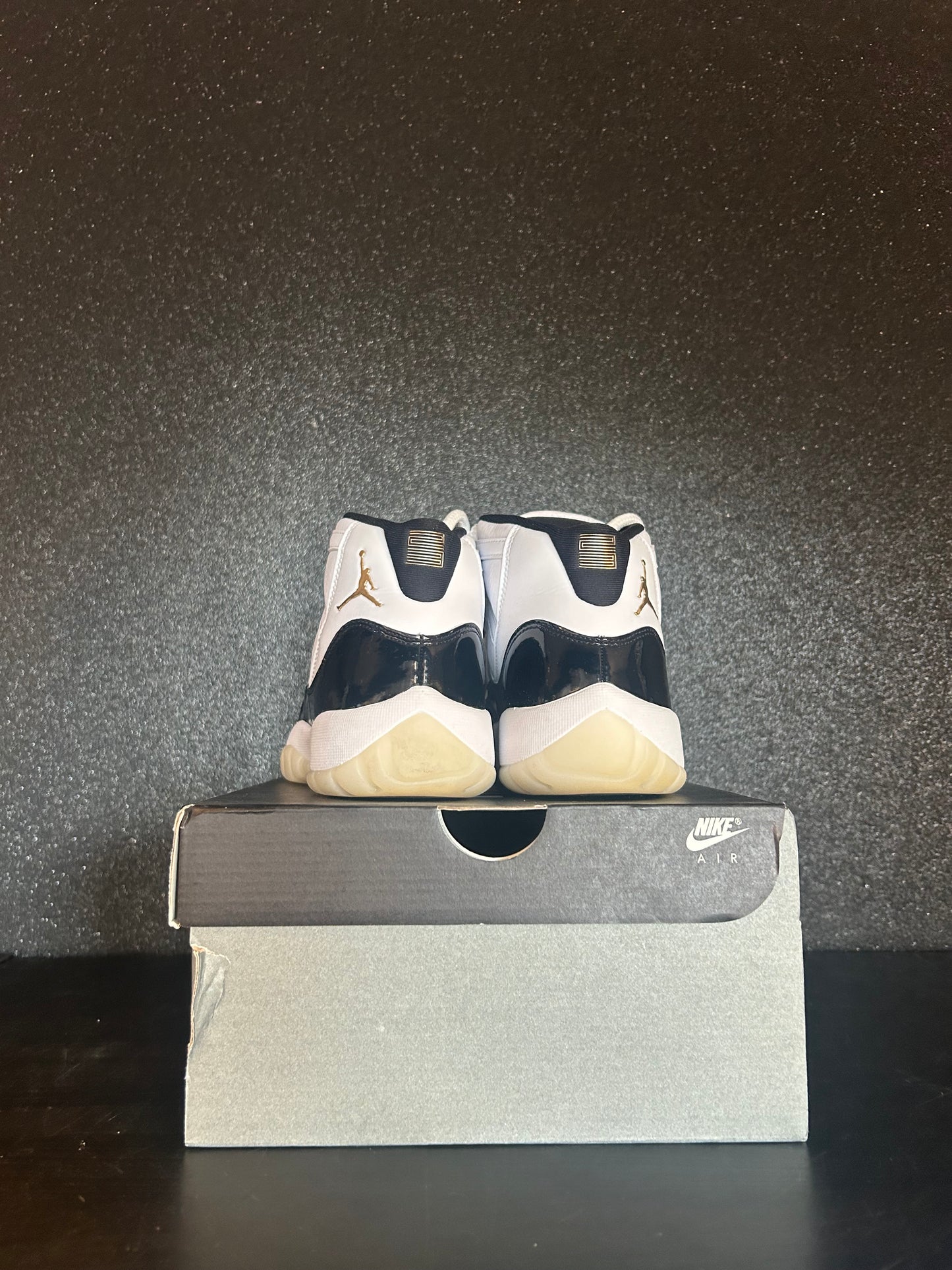 Jordan 11 Retro DMP Gratitude 2023 Size 7 Preowned