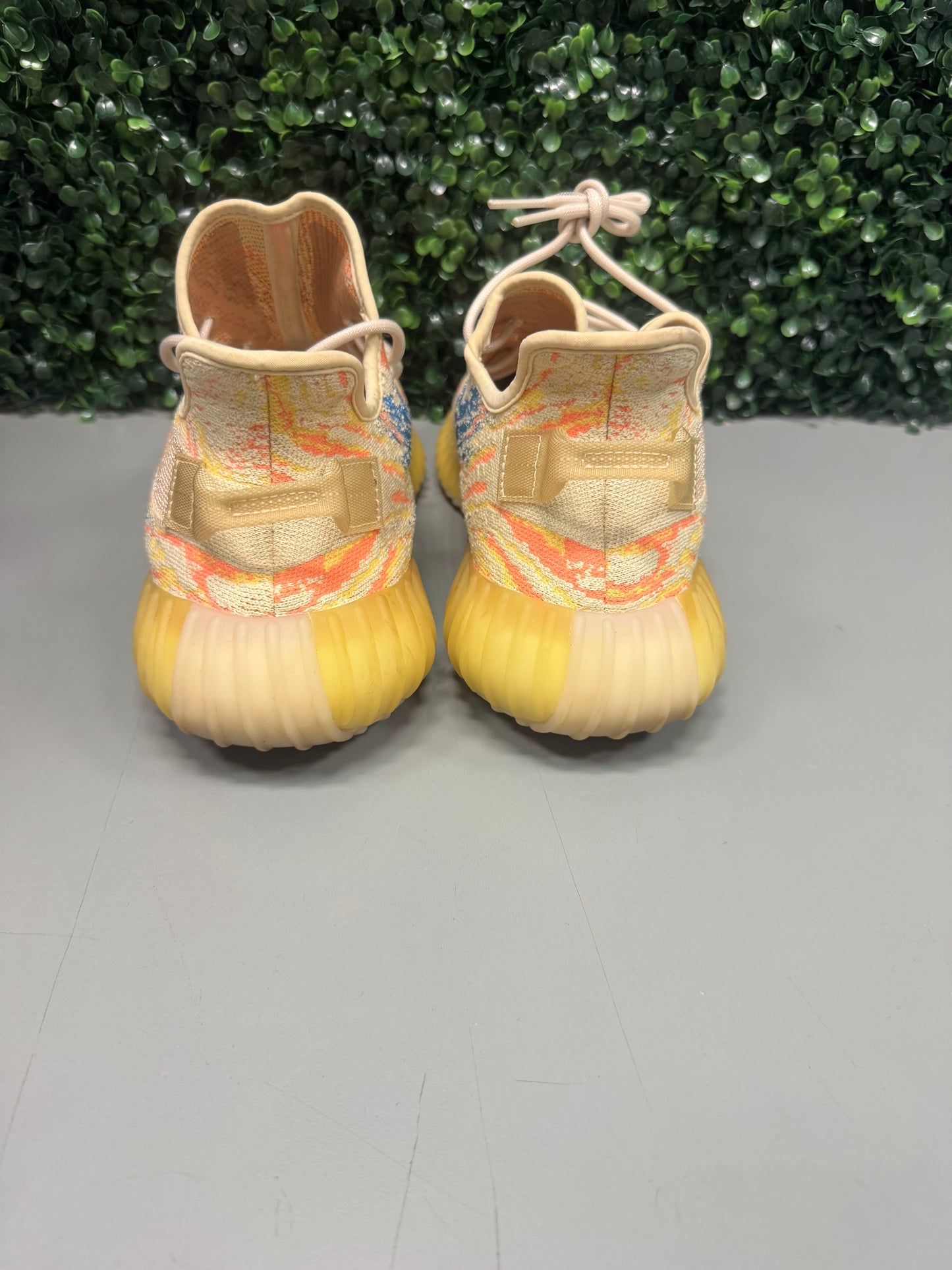 Yeezy 350 V2 "MX Oat" Size 13.5 Preowned