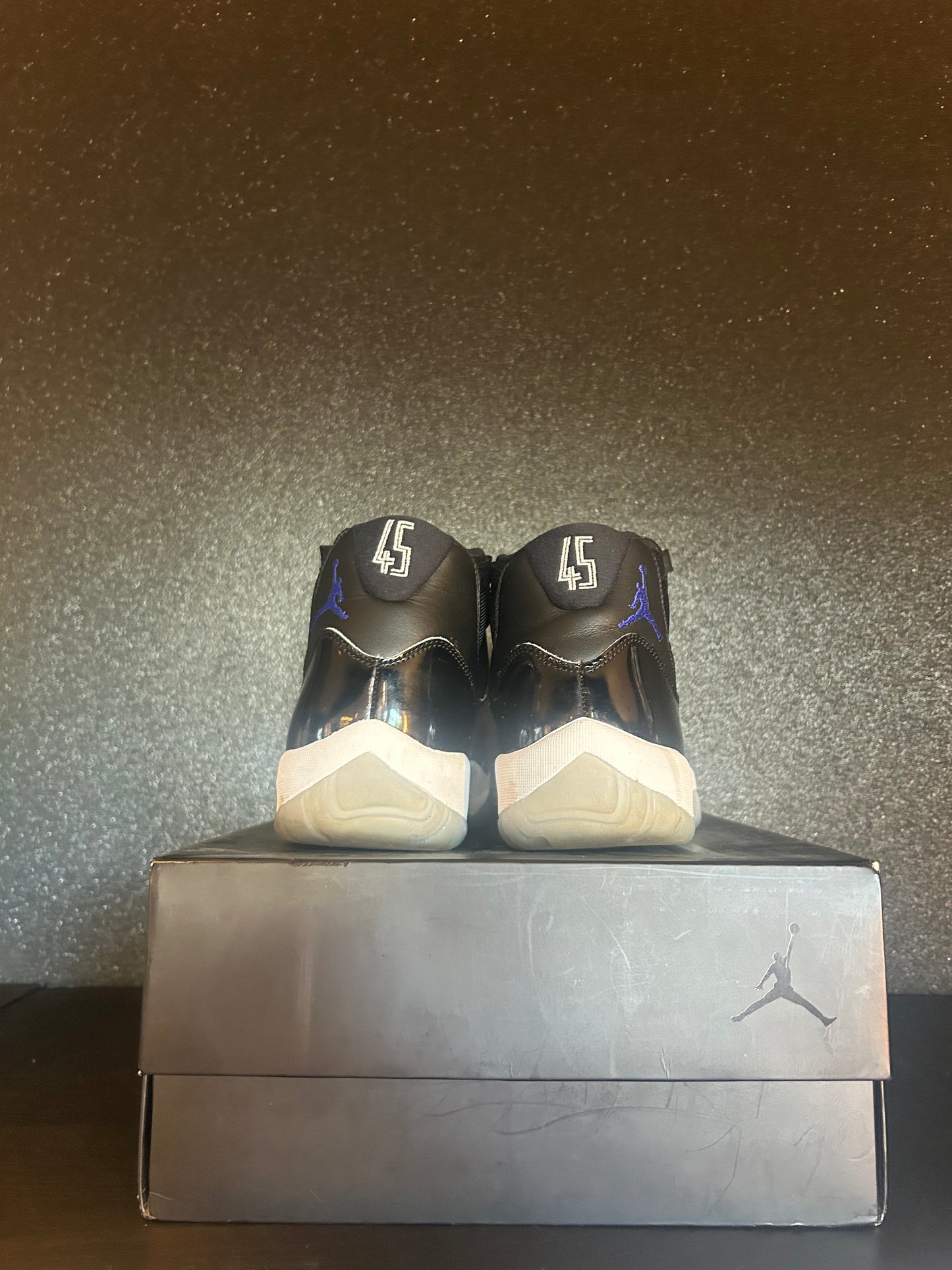 Jordan 11 Retro Space Jam (2016) Size 10.5 Preowned