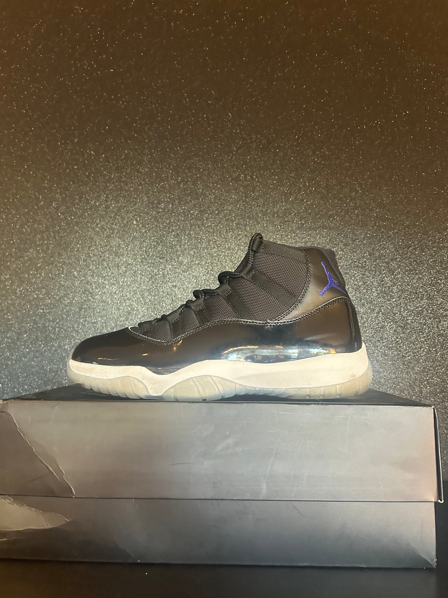 Jordan 11 Retro Space Jam (2016) Size 10.5 Preowned