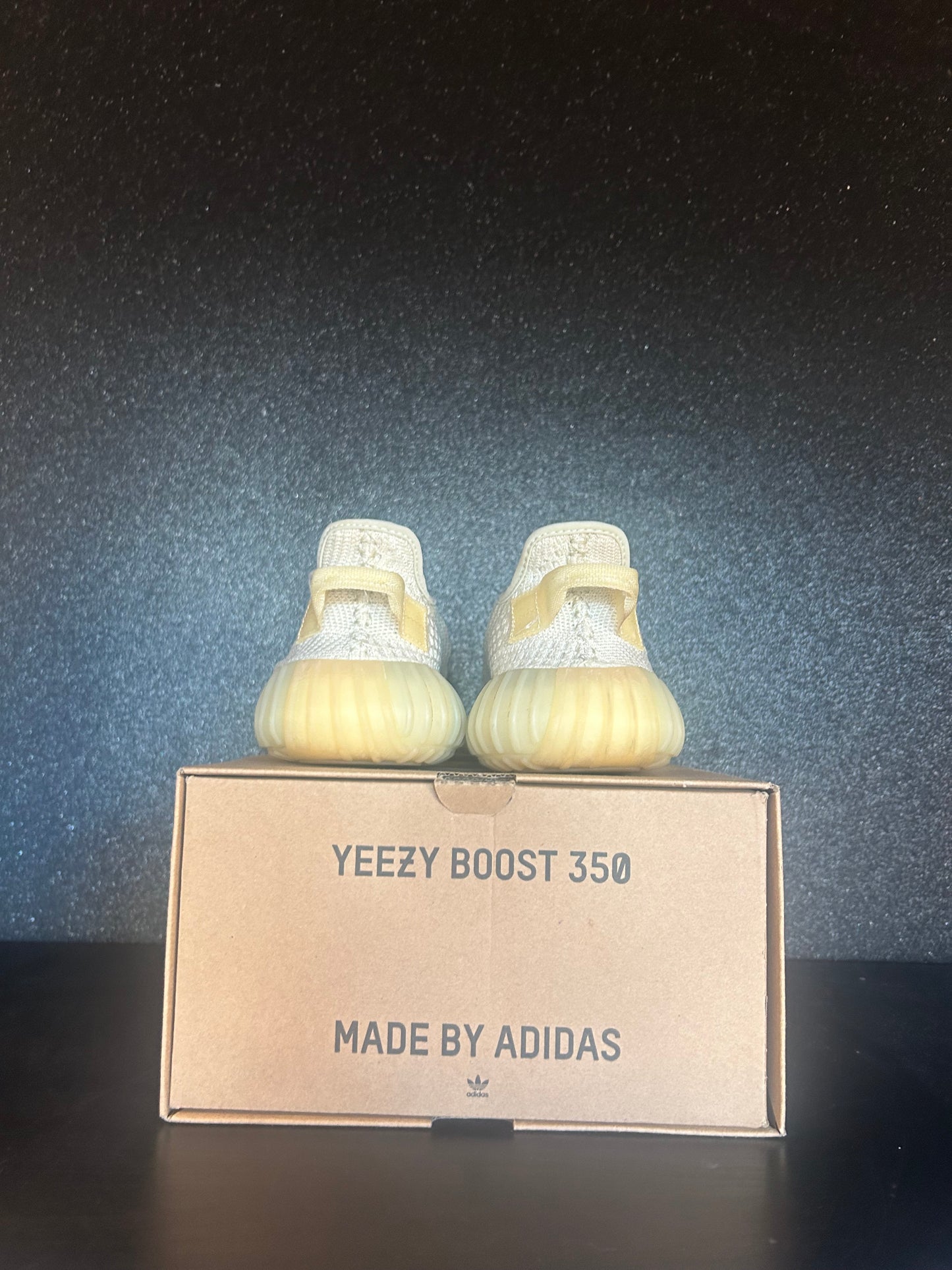 Adidas Yeezy Boost 350 V2 Light Size 5 Preowned