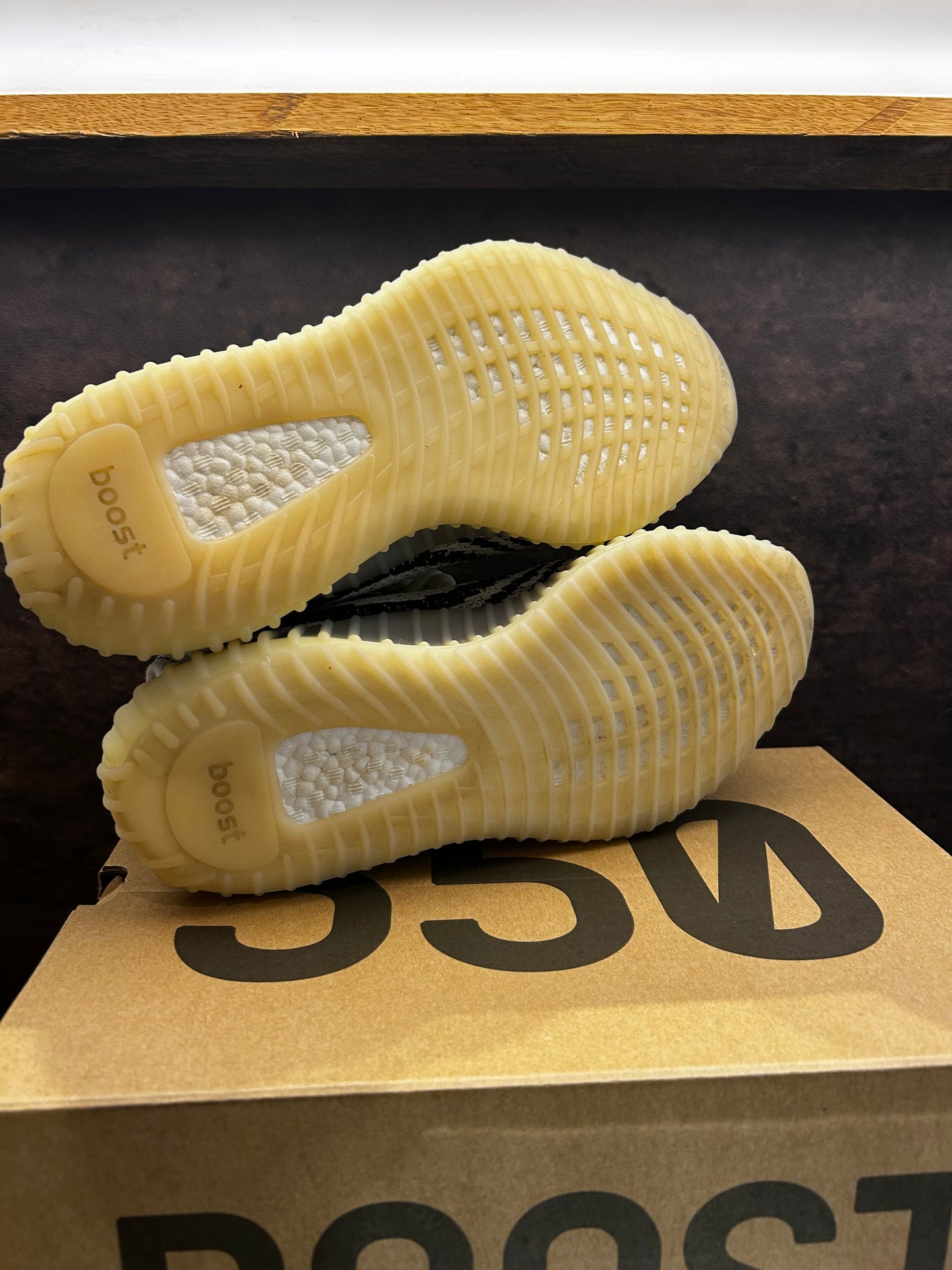 Yeezy 350 V2 "Zebra" Size 8 Preowned