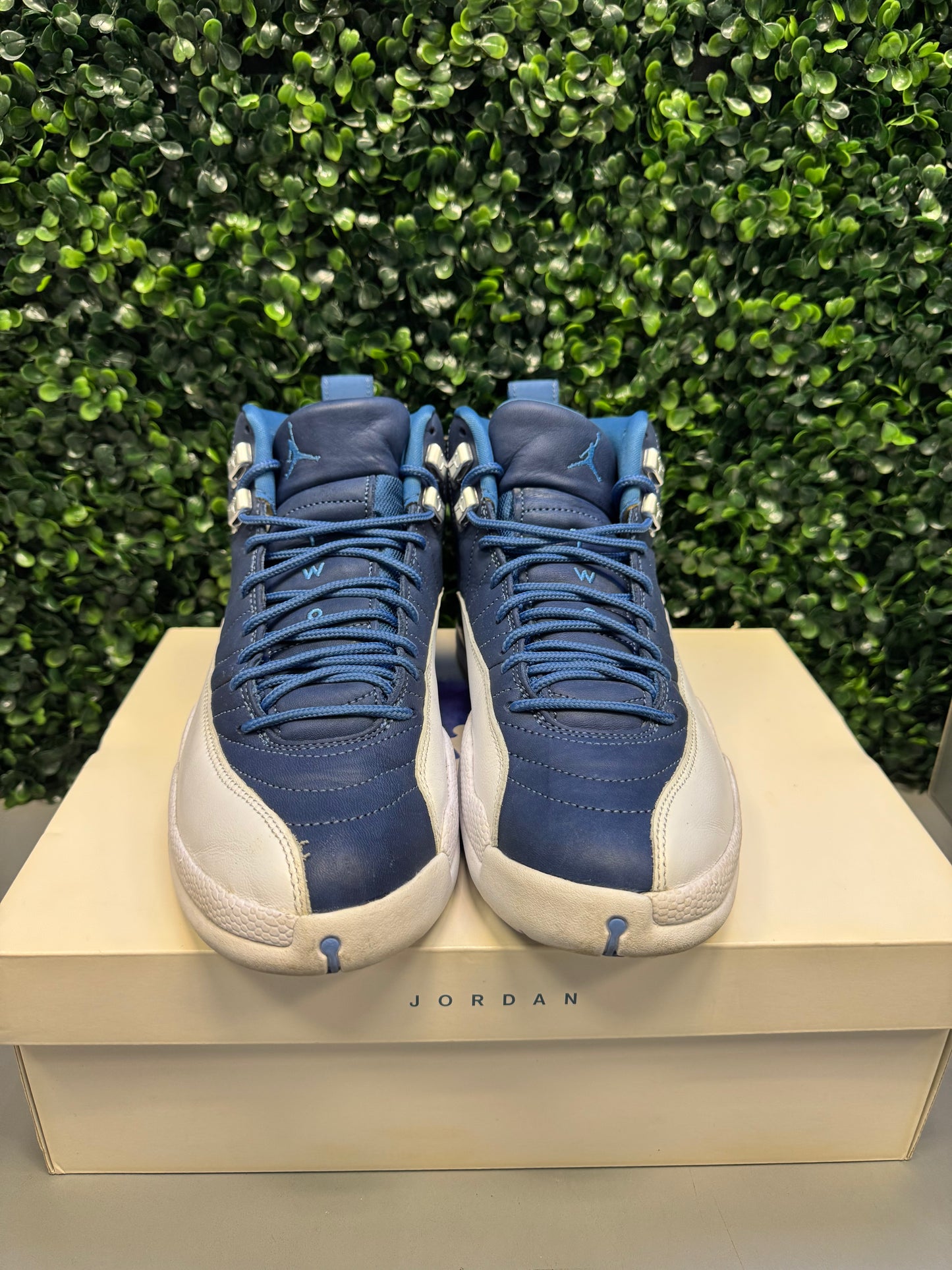 Jordan 12 “Indigo” Size 9.5 Preowned