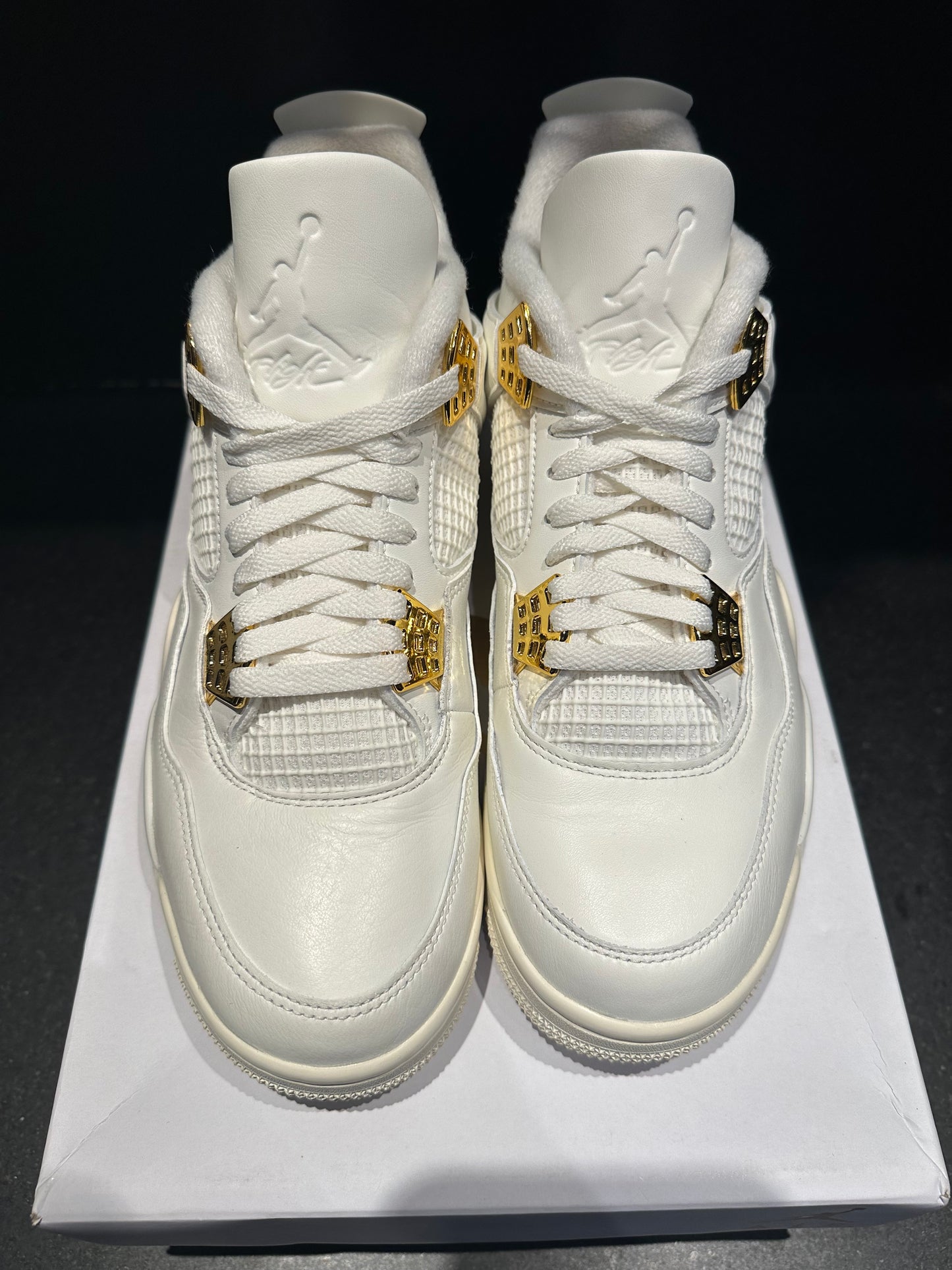 Jordan 4 "Metallic Gold" Size 11w/9.5m Preowned With Box