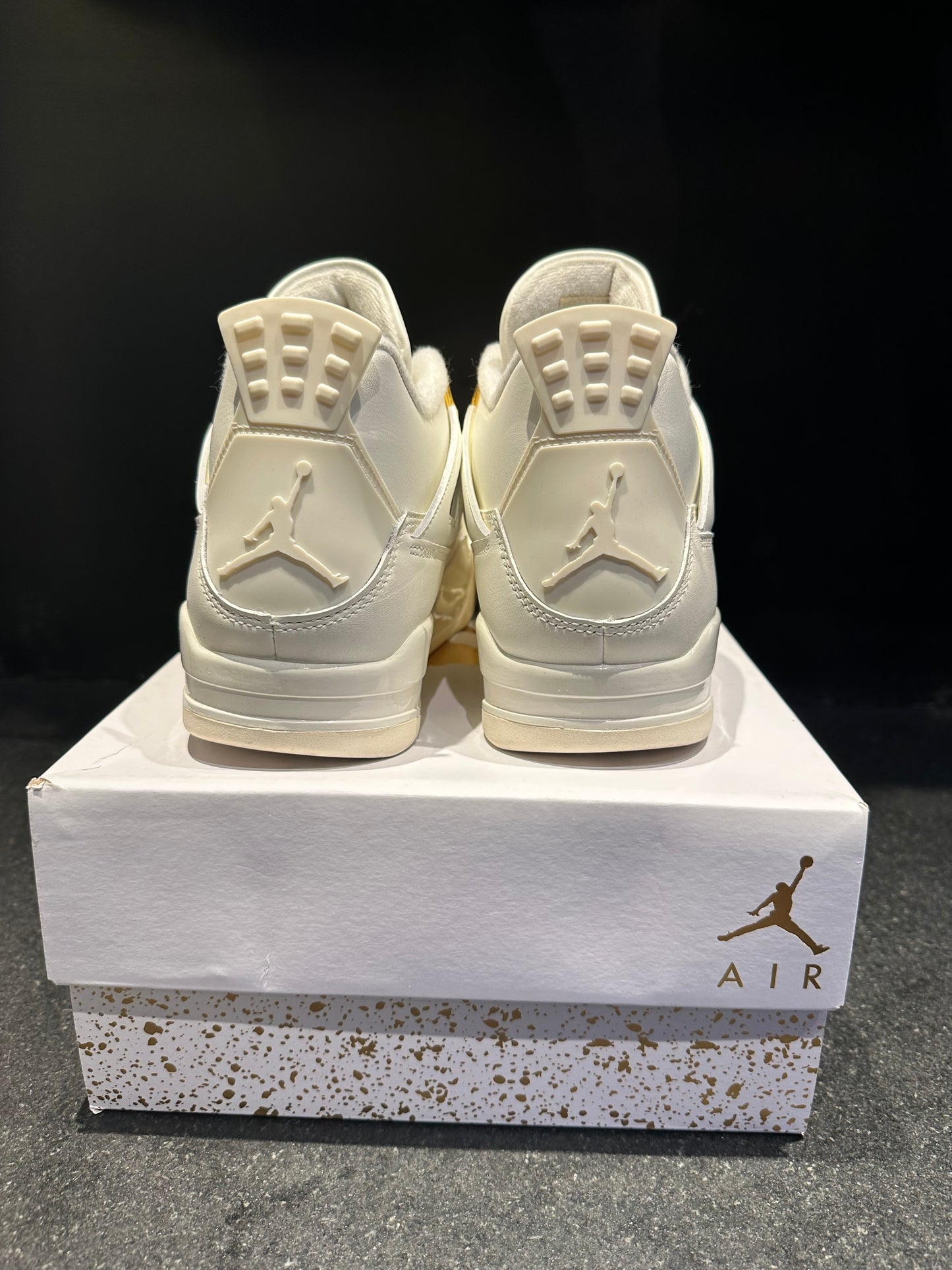Jordan 4 "Metallic Gold" Size 11w/9.5m Preowned With Box