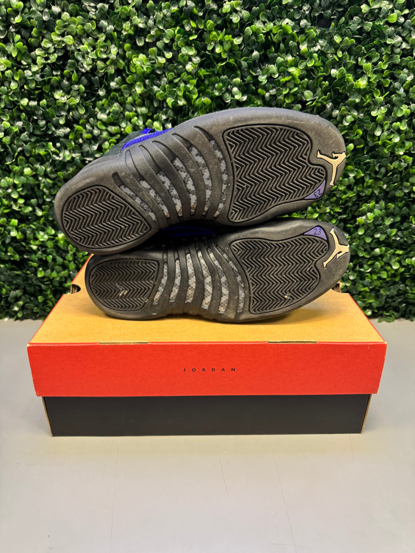 Jordan 12 "Black Dark Concord" Size 8.5 Preowned