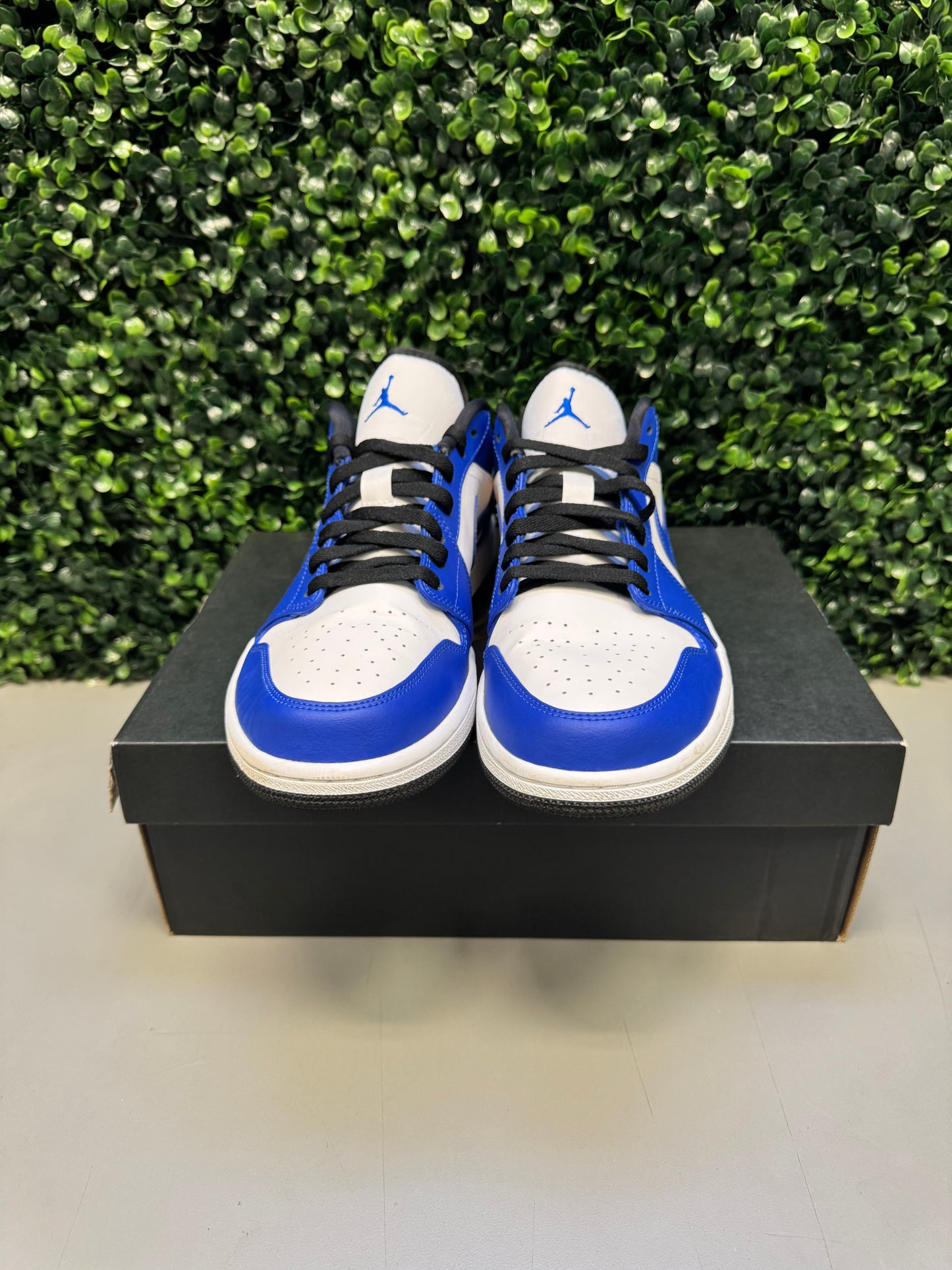 Jordan 1 Low "Game Royal" Size 11 Preowned