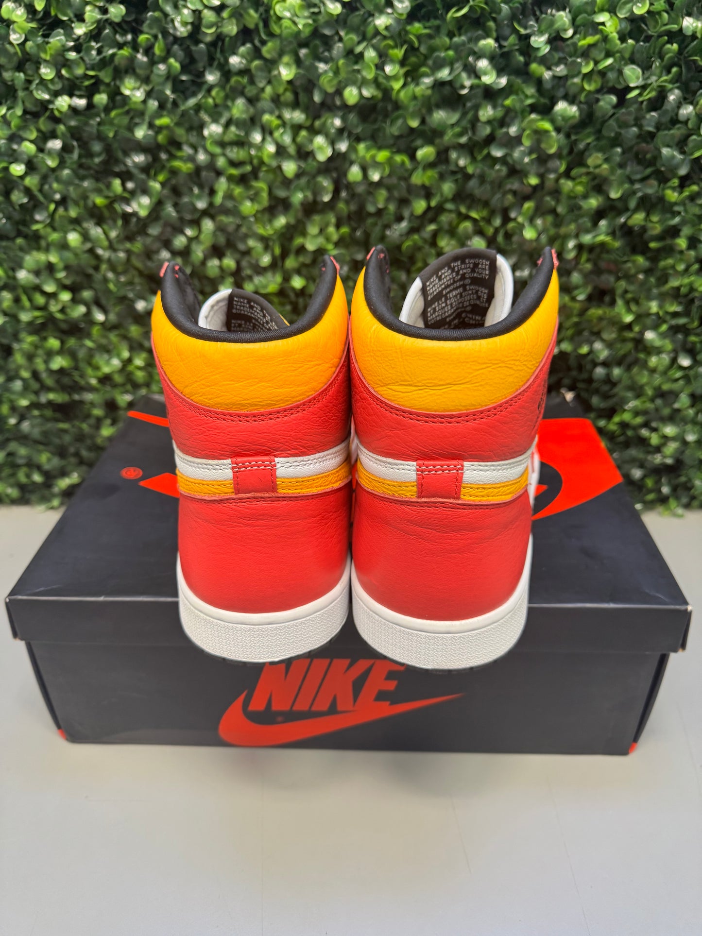 Jordan 1 High "Fusion Red" Size 13 Preowned