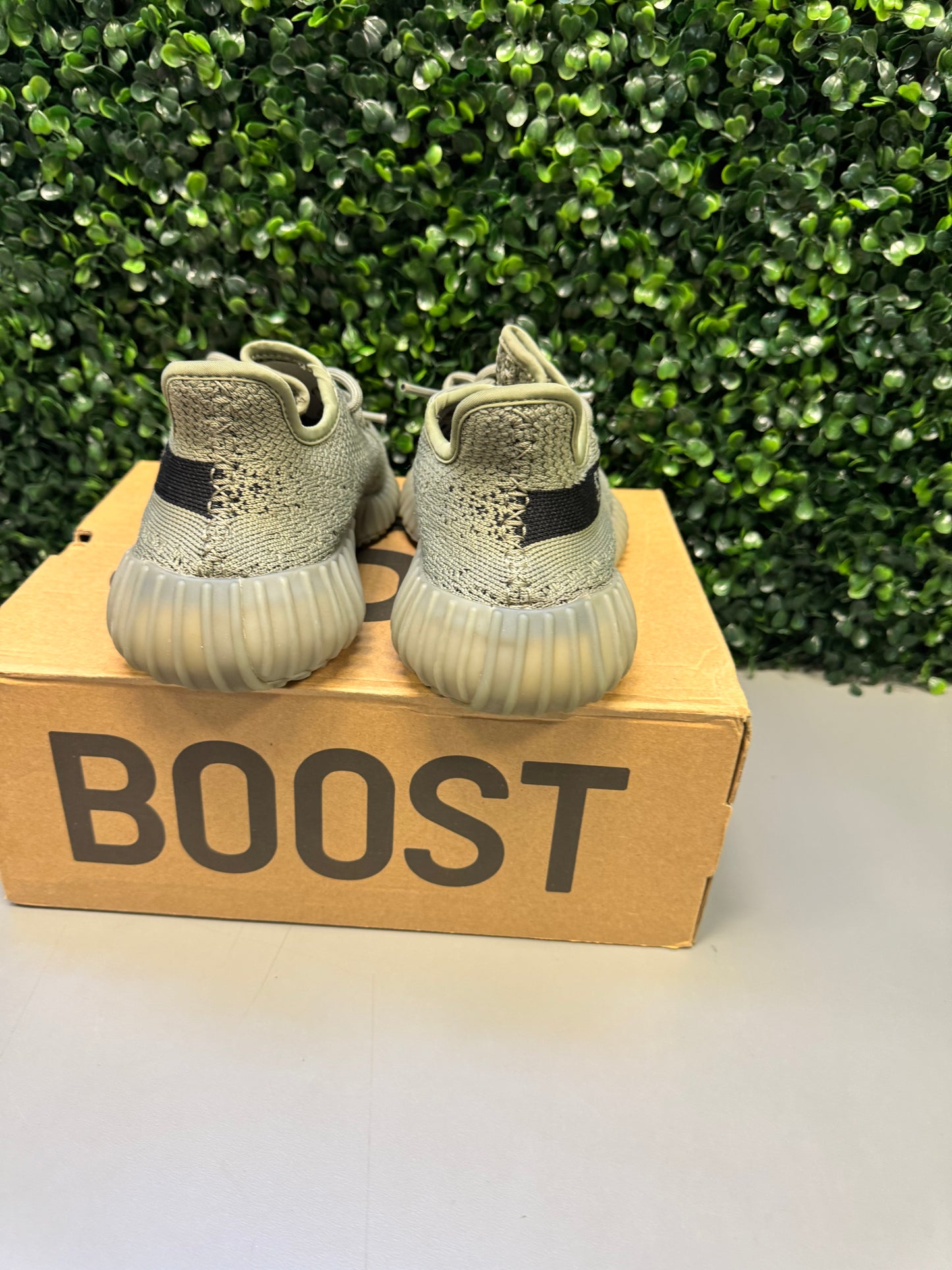 Yeezy 350 "Granite" Size 4M / 5.5W Preowned