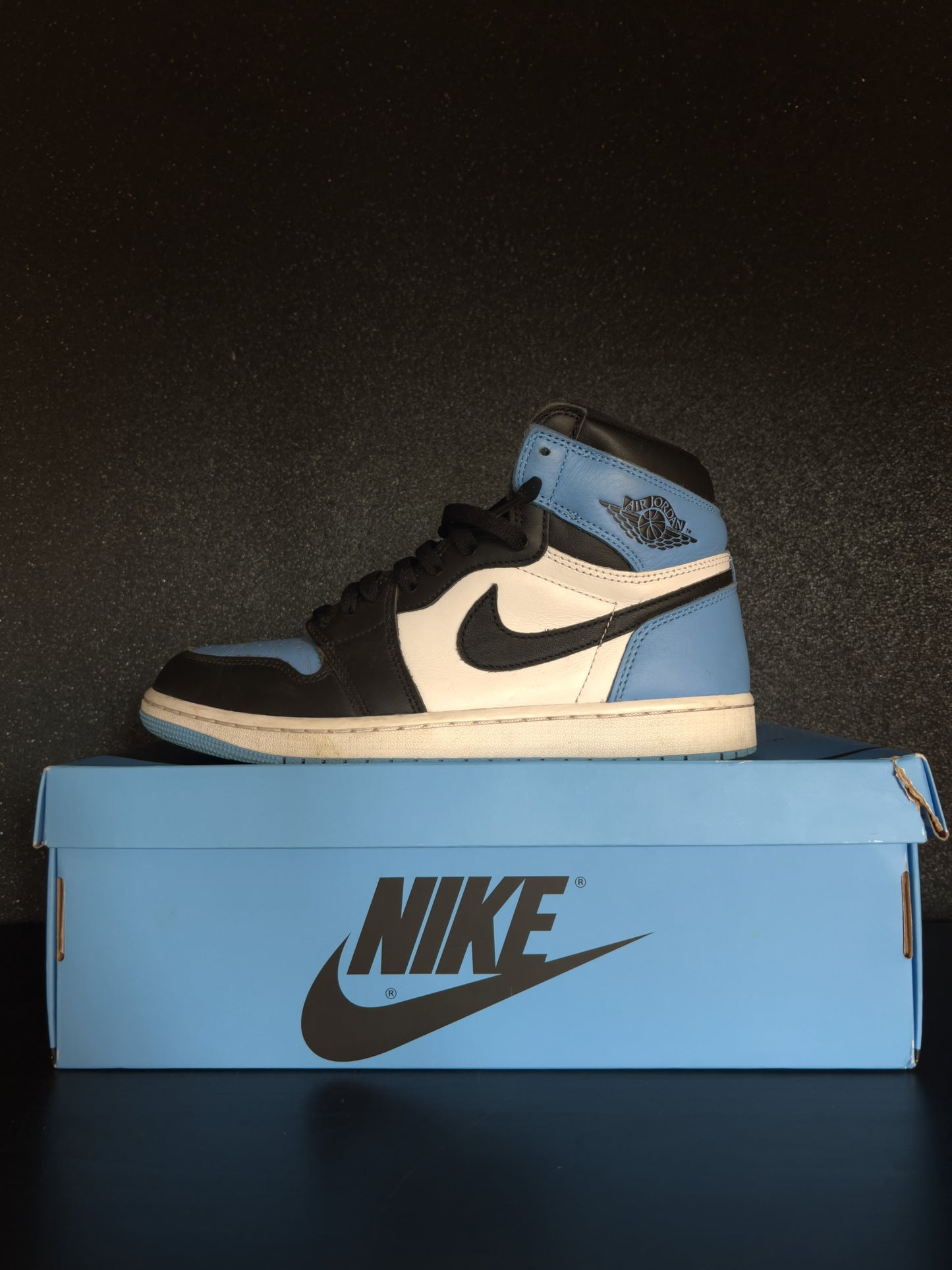 Jordan 1 Retro High 'UNC Toe' Size 9 Preowned