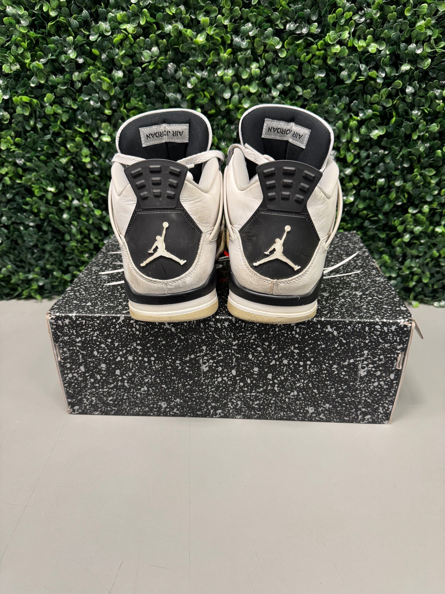 Jordan 4 "Military Black" Size 11 Preowned