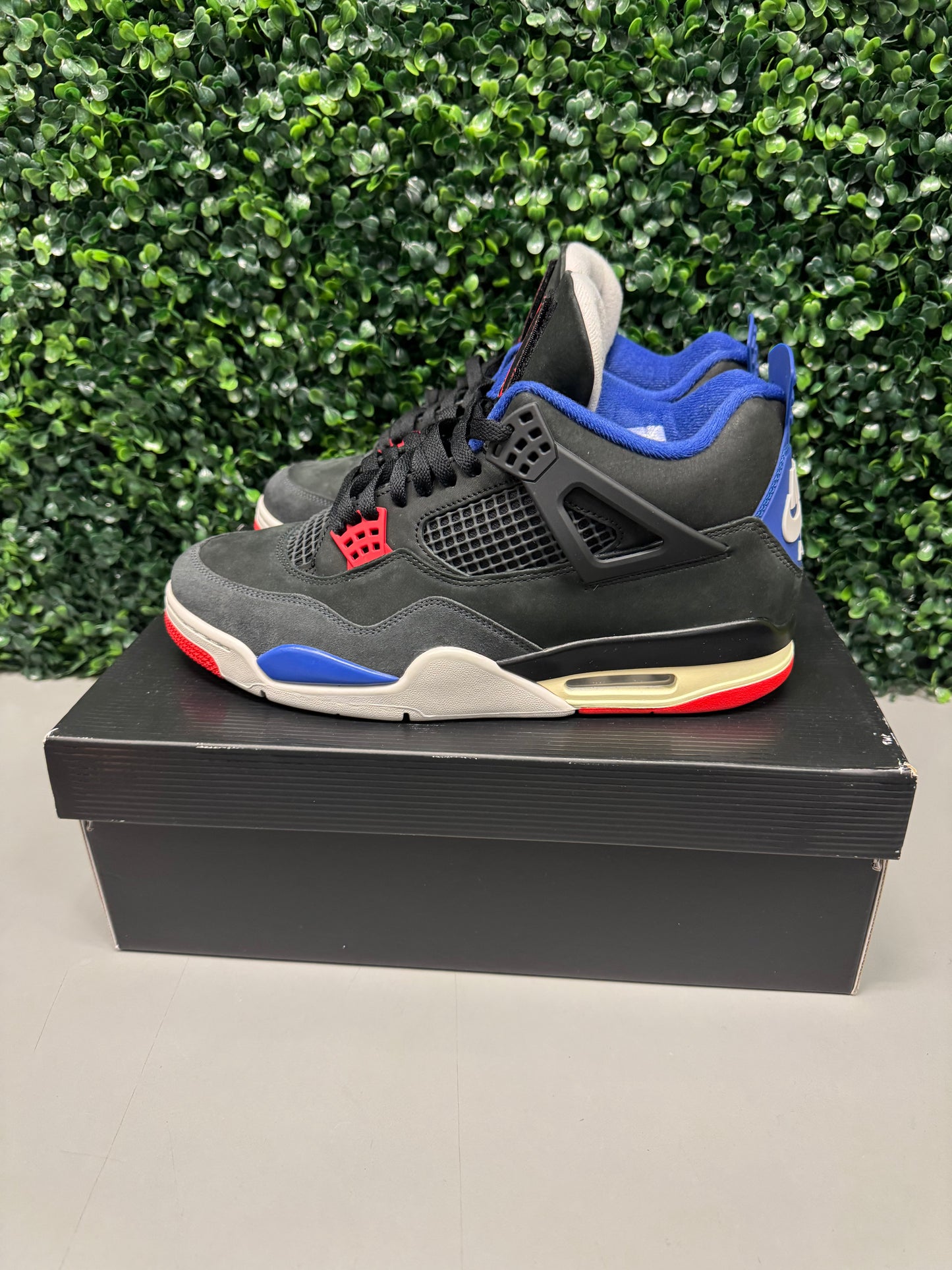 Jordan 4 "Rare Air" Size 11.5 Preowned