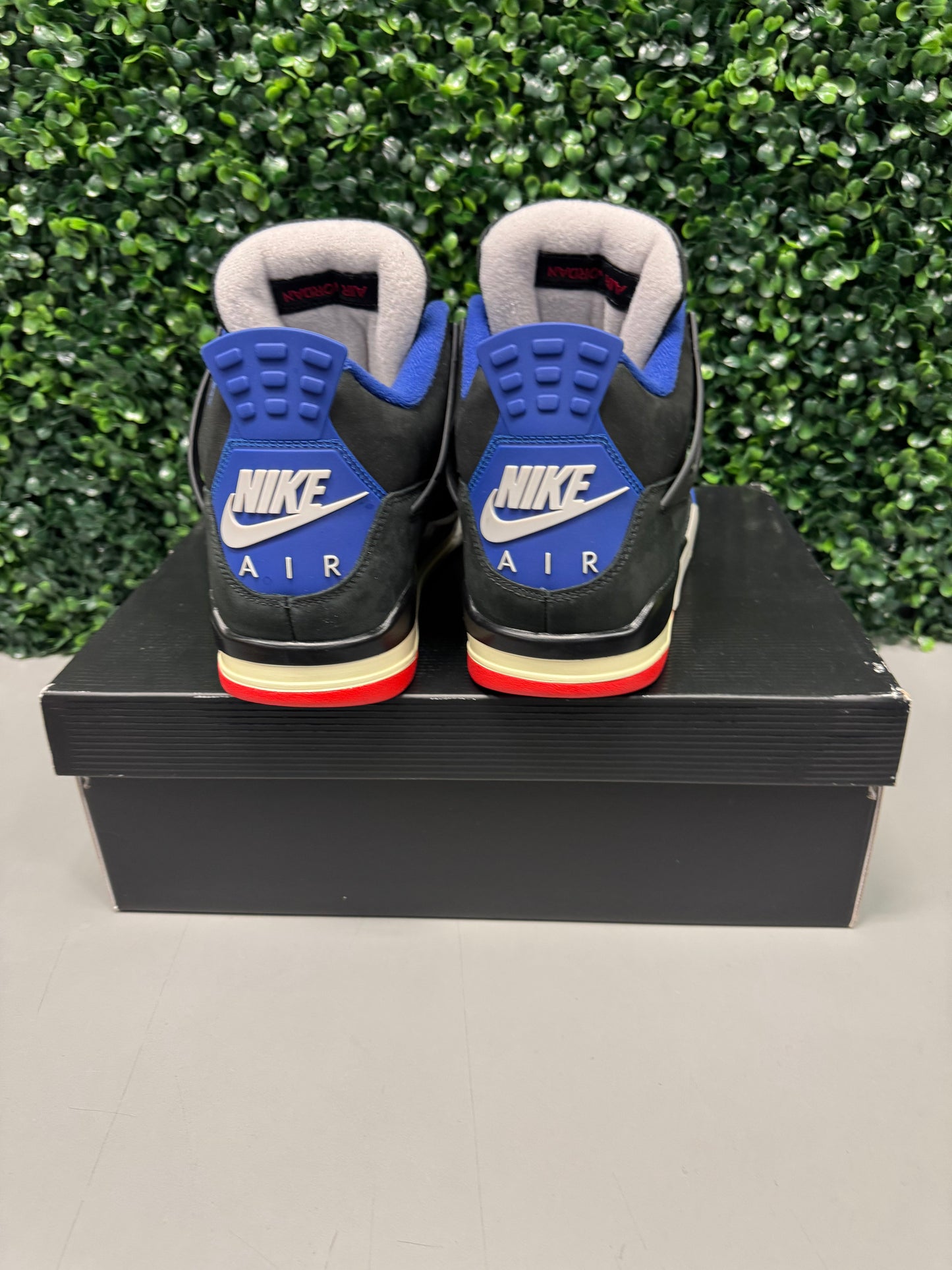 Jordan 4 "Rare Air" Size 11.5 Preowned