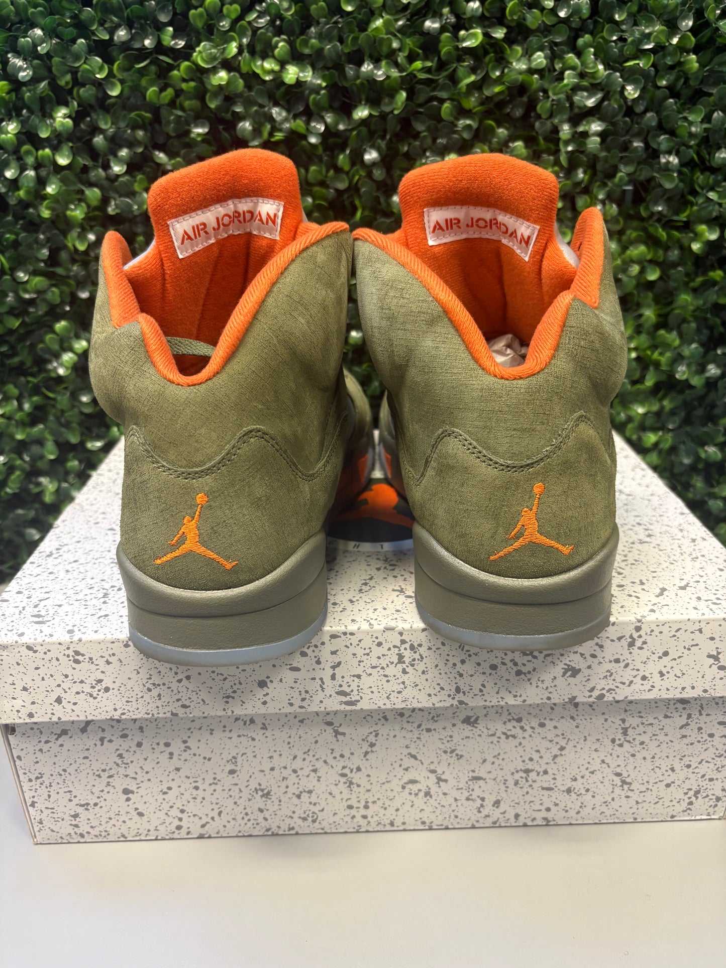 Jordan 5 "Olive" Size 10 Preowned