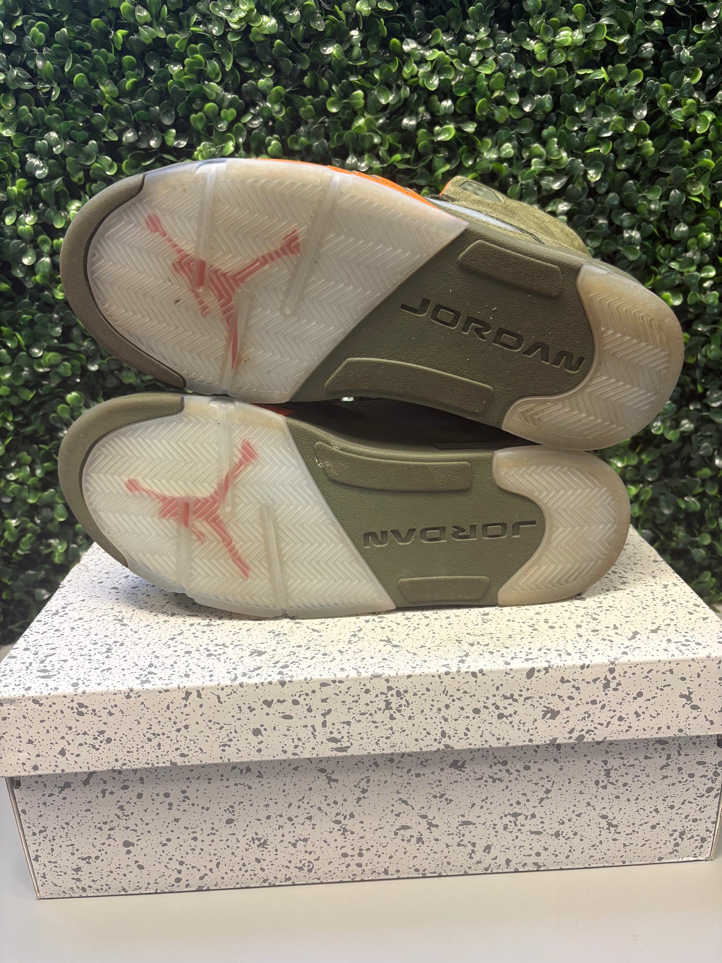 Jordan 5 "Olive" Size 10 Preowned