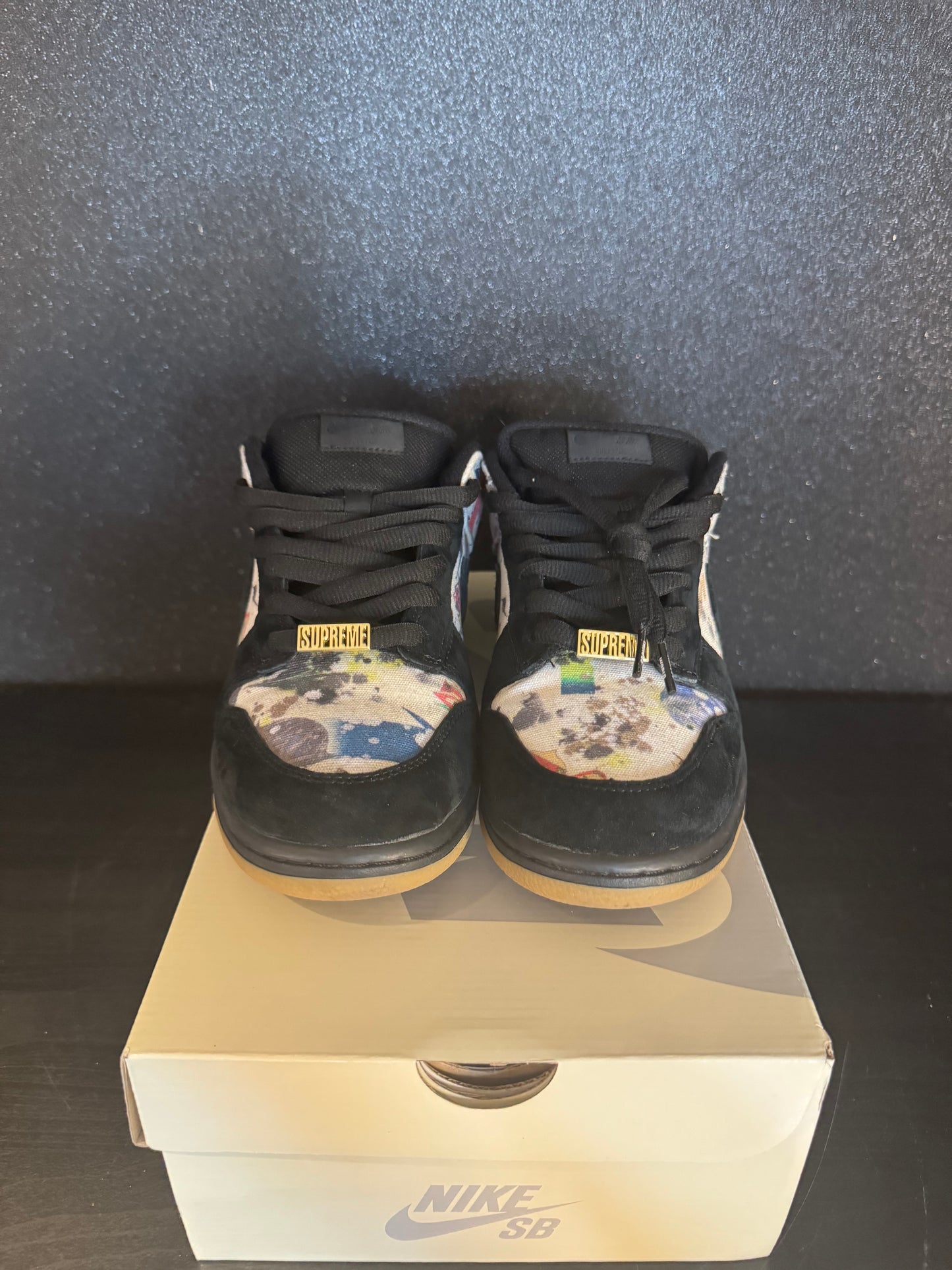 Nike SB Dunk Low 'Supreme Rammellzee' Size 9 Preowned with box