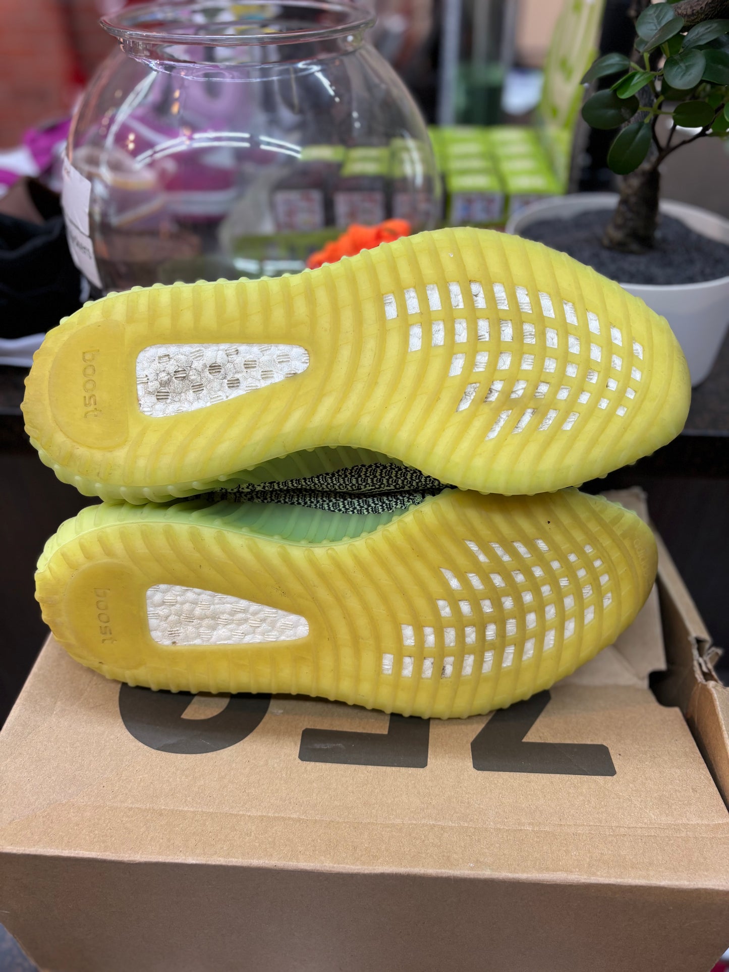 Yeezy 350 "Yeezreal" Preowned Size 10.5