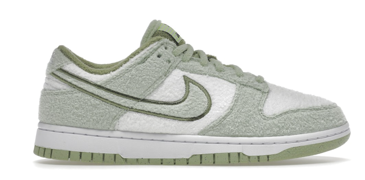 Nike Dunk Low "Honeydew Fleece" Women's
