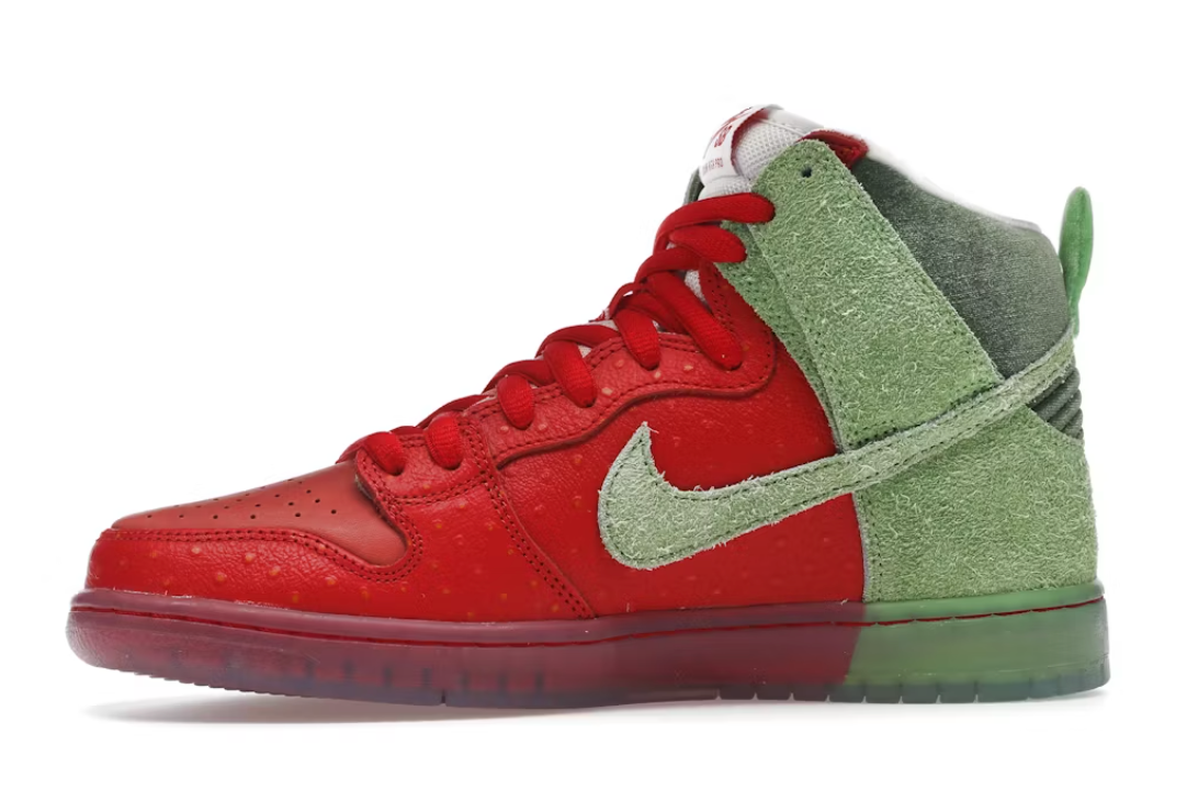 Nike Dunk High SB "Strawberry Cough"