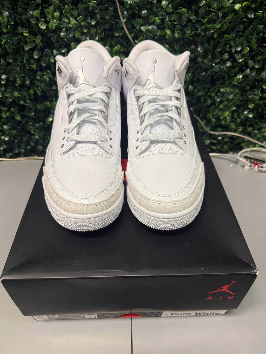 Jordan 3 Retro "Pure Money" Size 13 Preowned