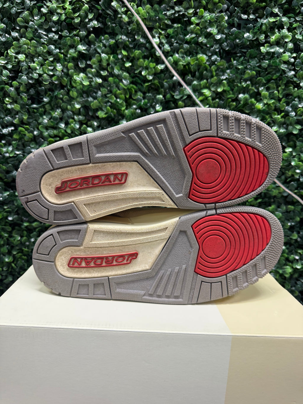 Jordan 3 Retro "Muslin"Size 9 Preowned