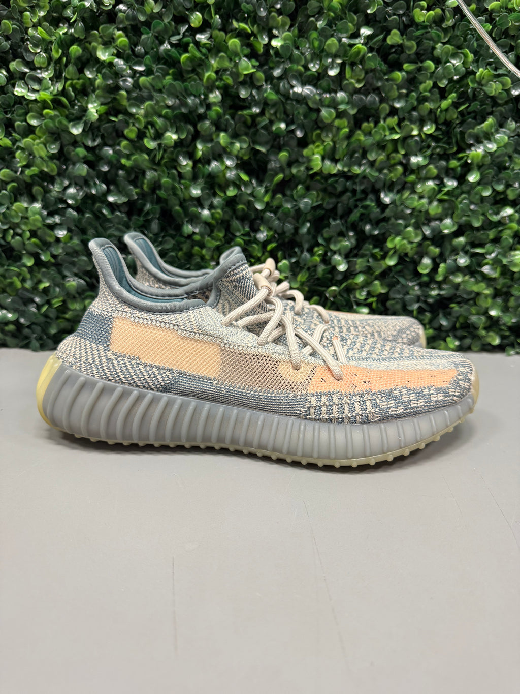 Yeezy 350 V2 "Israfil" Size 5.5 Preowned