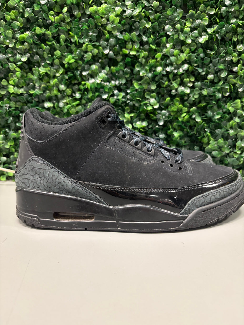 Jordan 3 Retro "Black Cat" Size 10 Preowned