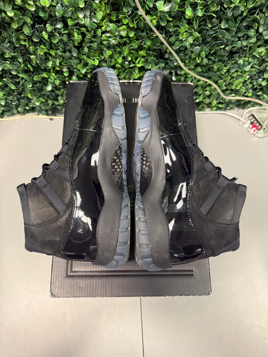 Jordan 11 High "Cap & Gown" Size 9.5 Preowned