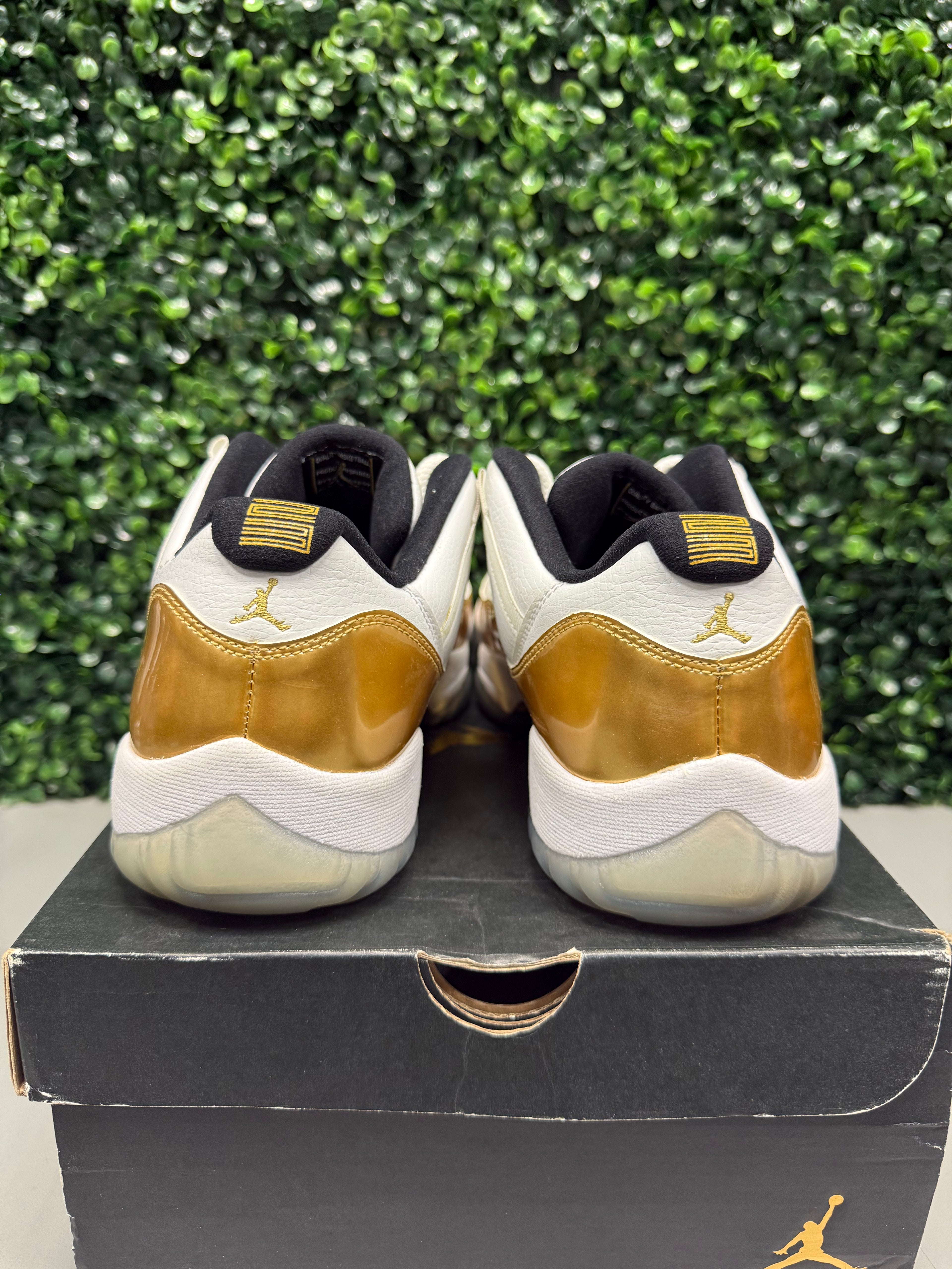 Jordan 11 Low "Closing Ceremony" Size 11 Preowned