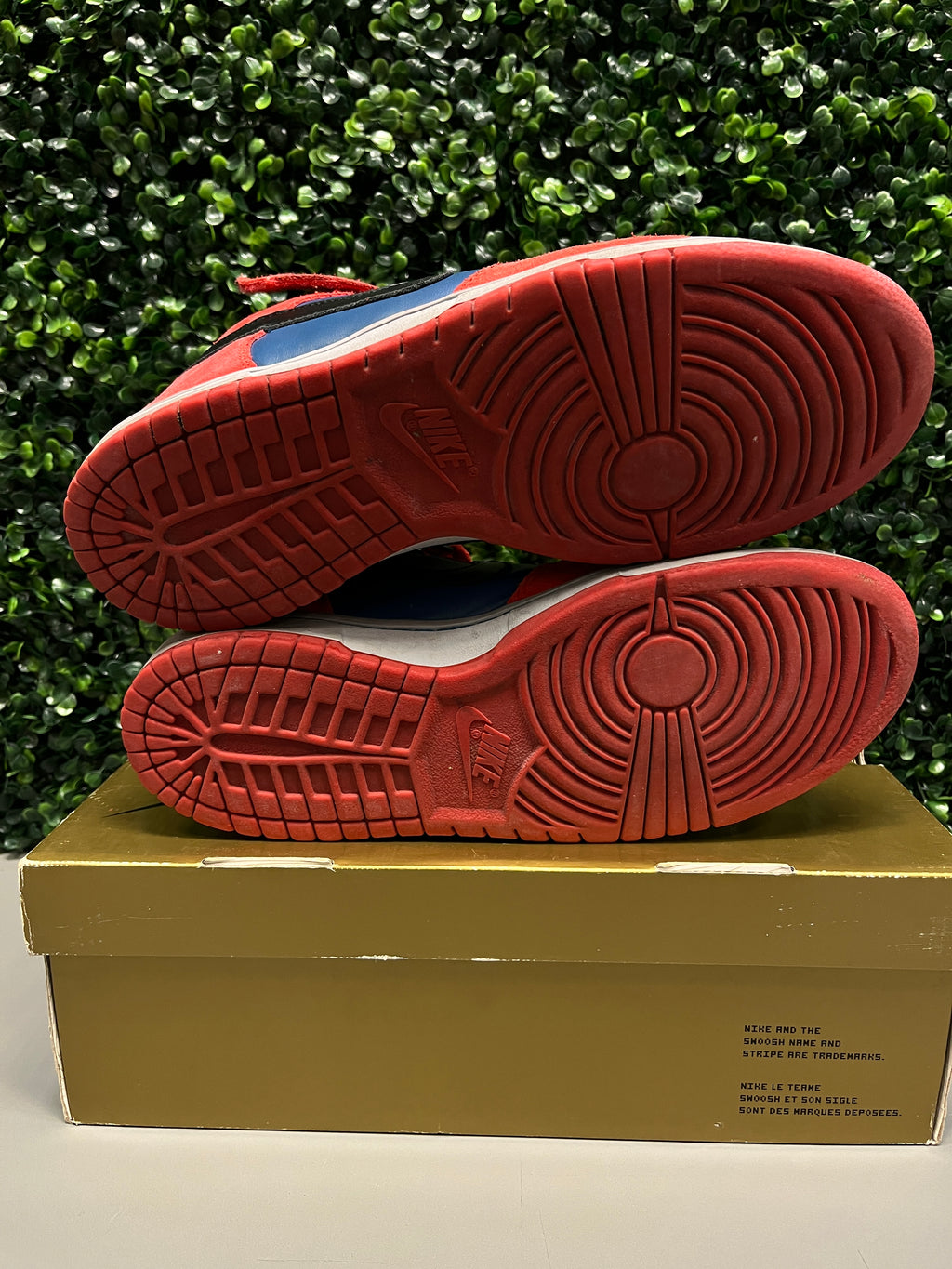 Nike SB Dunk Mid "Spiderman" Size 11 Preowned