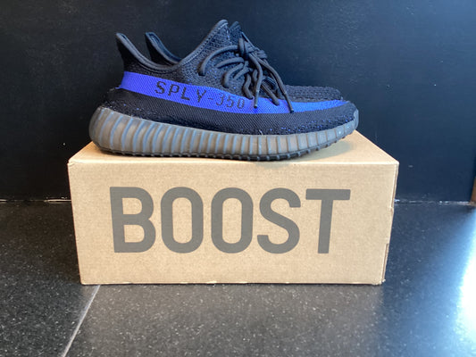Yeezy 350 “Dazzling Blue” Preowned size 7.5