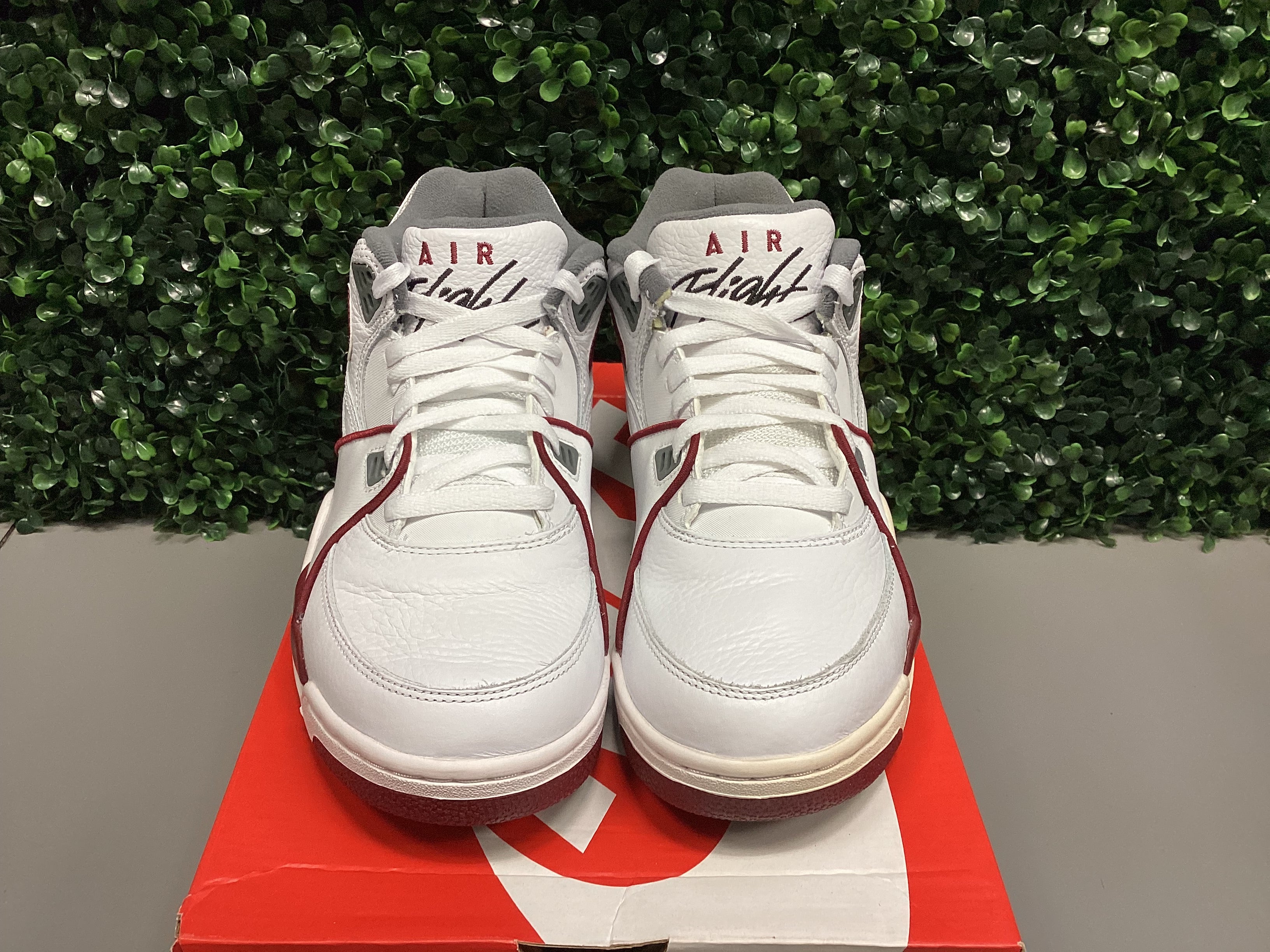 Nike Air Flight 89 “White Team Red” Size 8 Brand New