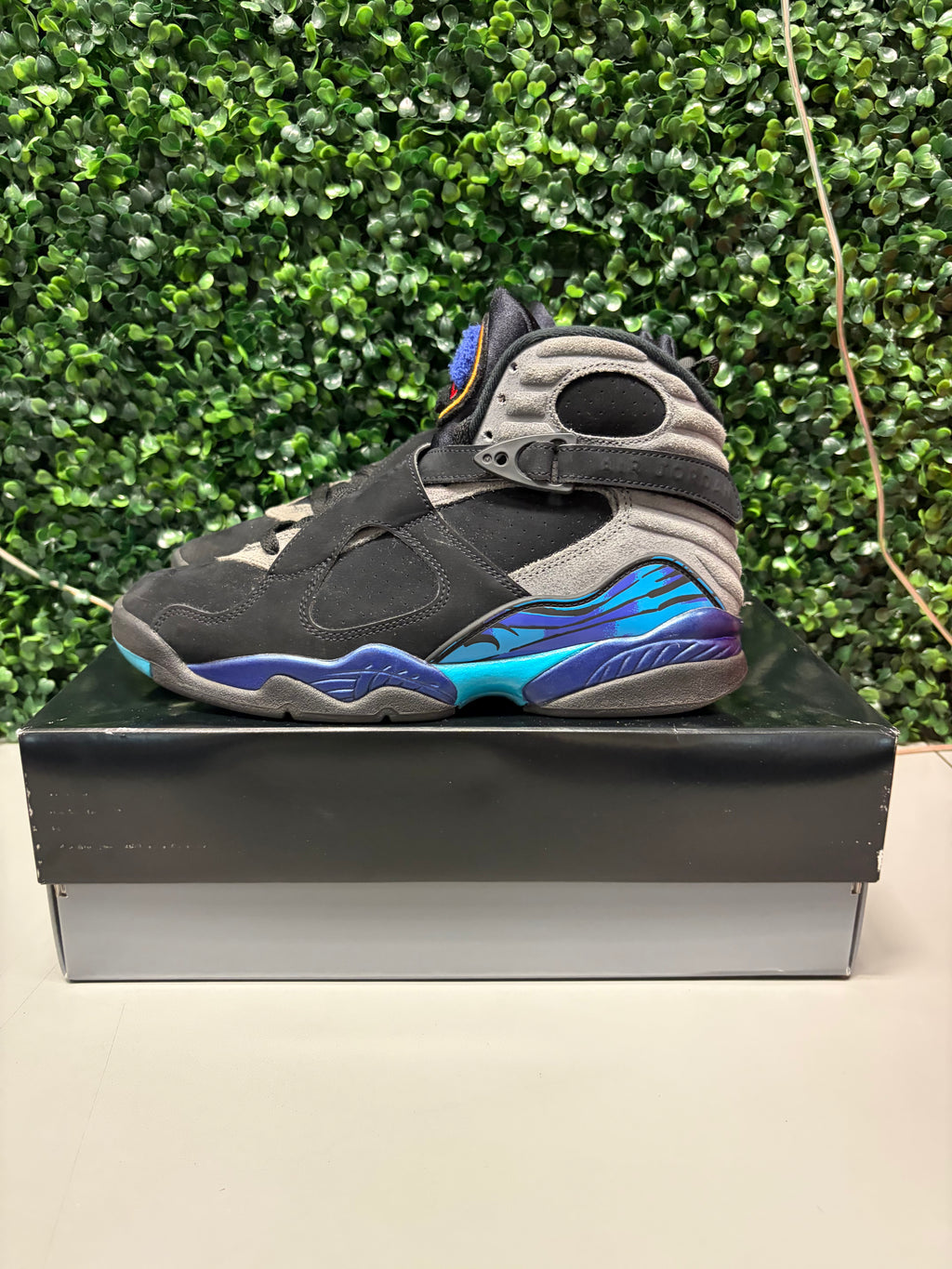 Jordan 8 Retro "Aqua"(2025) Size 7.5 Preowned