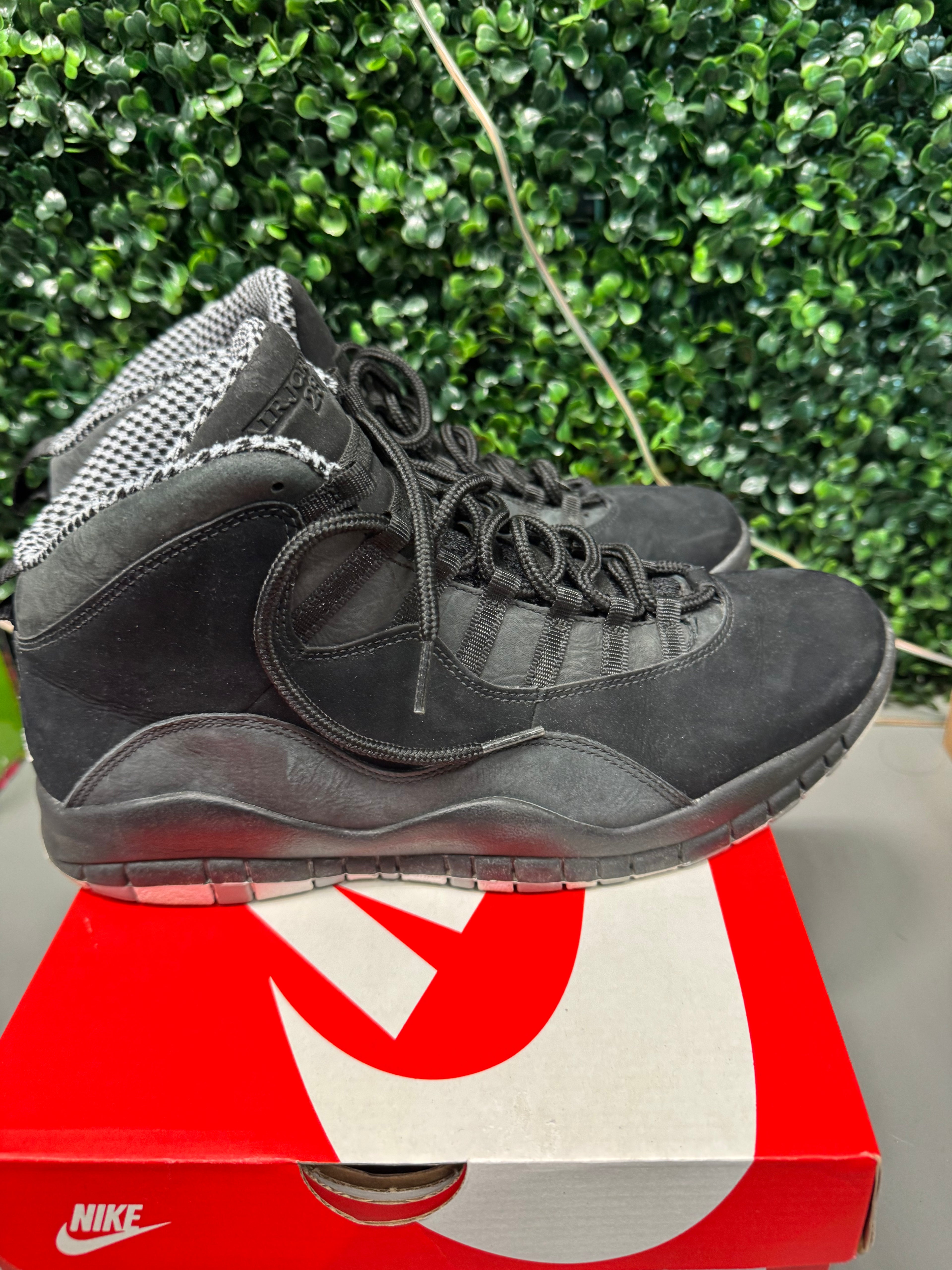 Jordan 10 Retro "Stealth" (2012) Size 11 Preowned