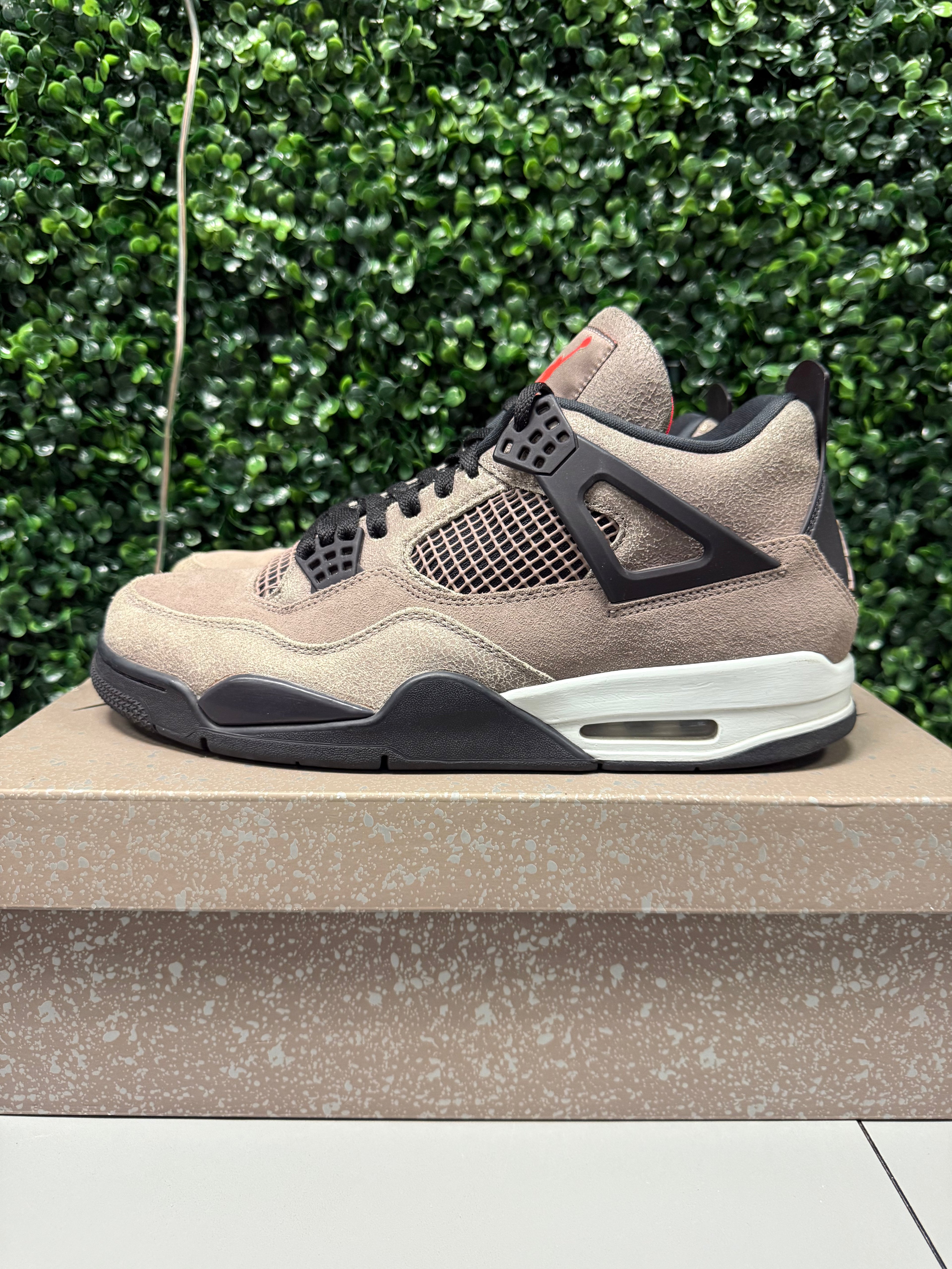 Jordan 4 "Taupe Haze" Size 11.5 Preowned