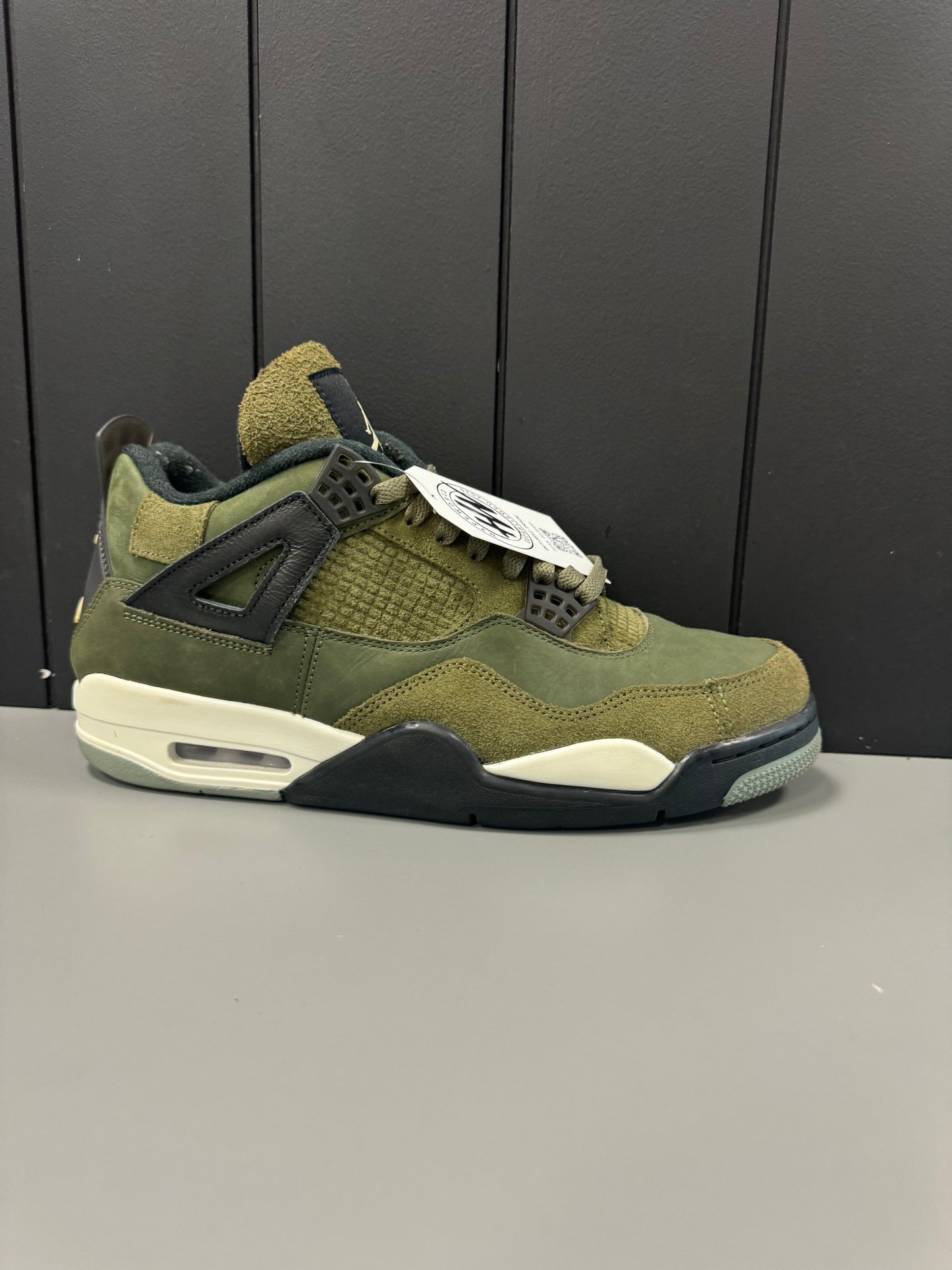 Jordan 4 "Craft Olive" Size 11.5 Preowned