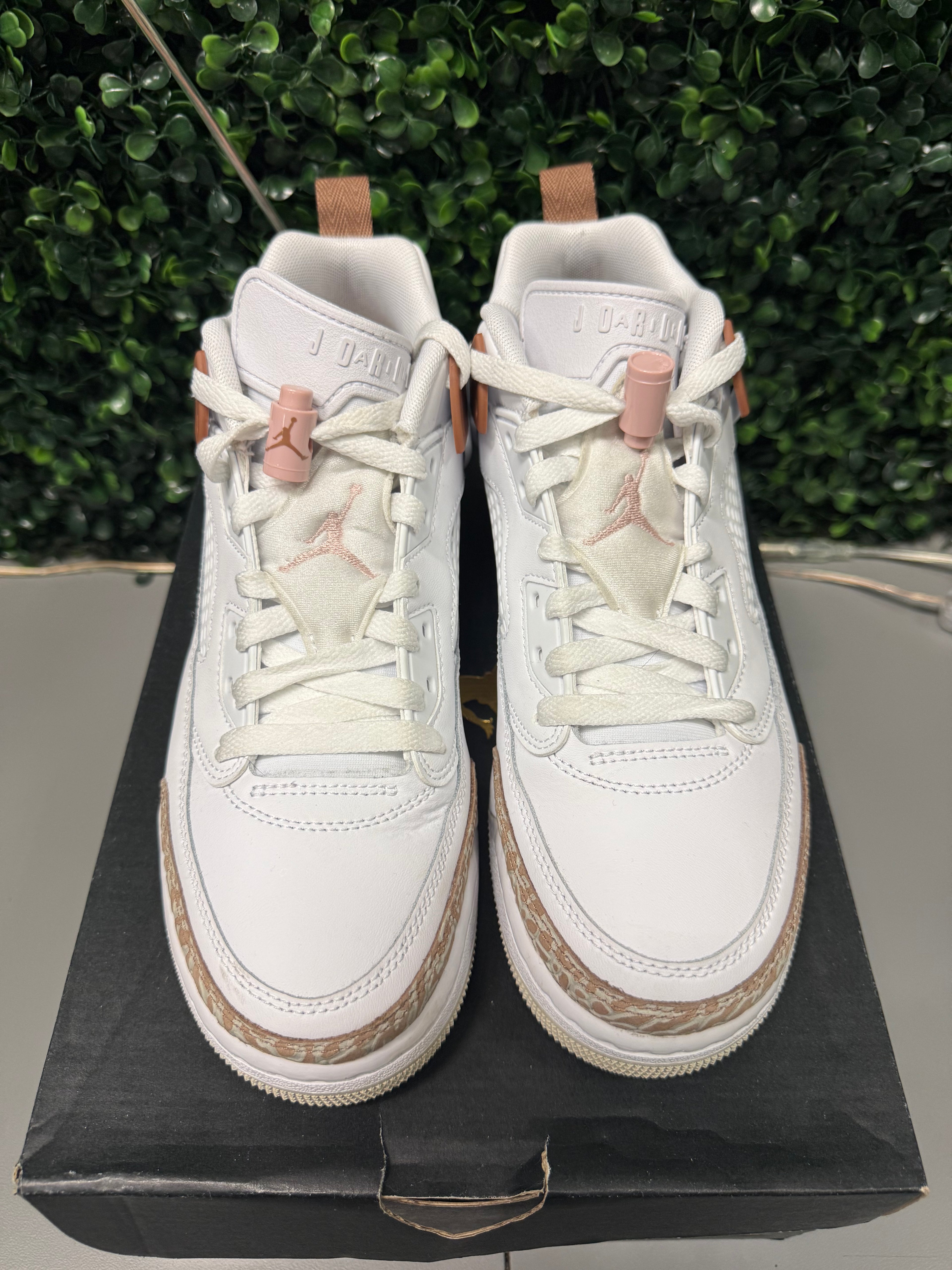 Jordan Spizike Low “Archaeo Brown" Size 6.5Y Preowned