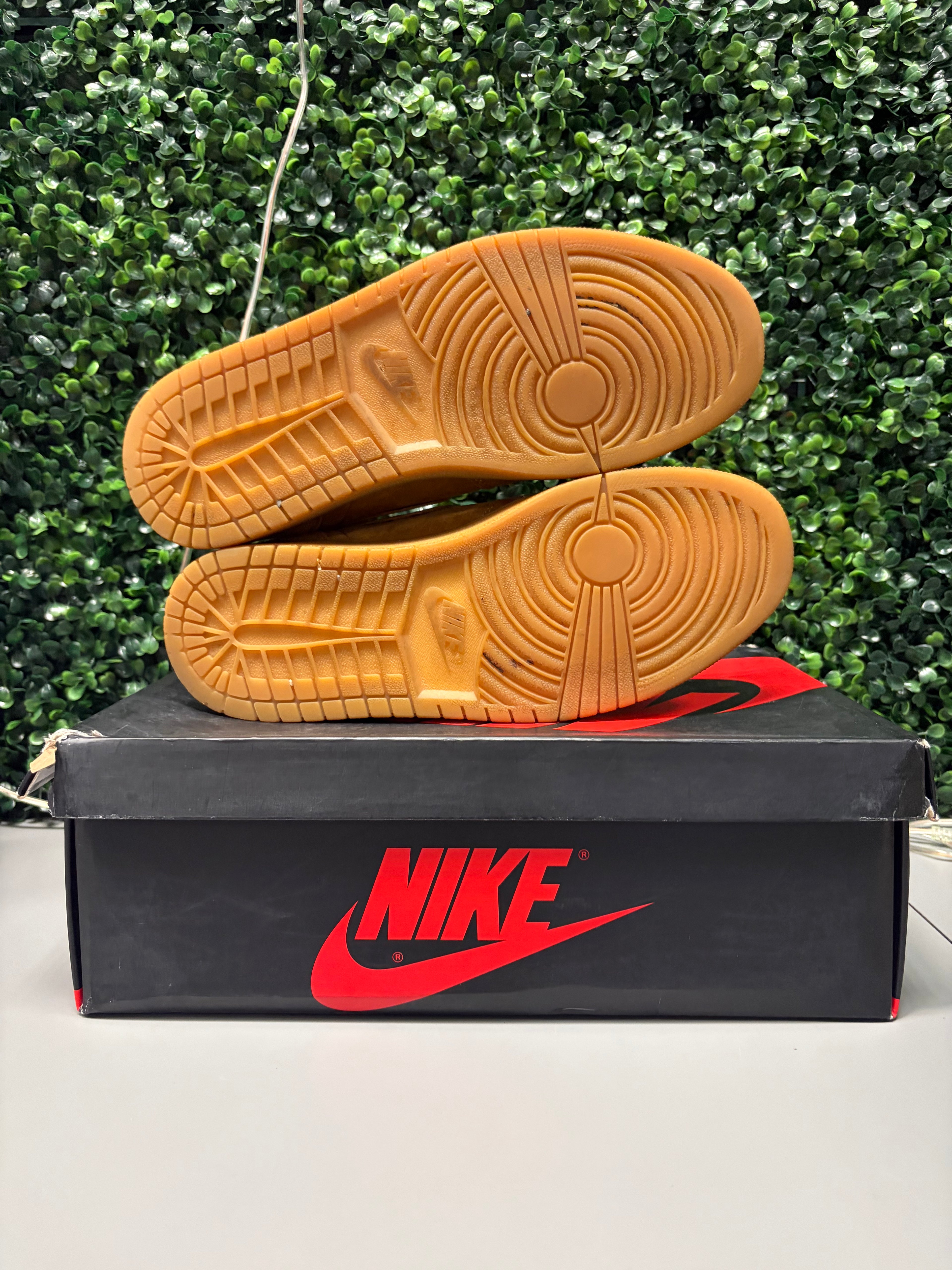 Jordan 1 Retro High "Wheat" Size 11 Preowned