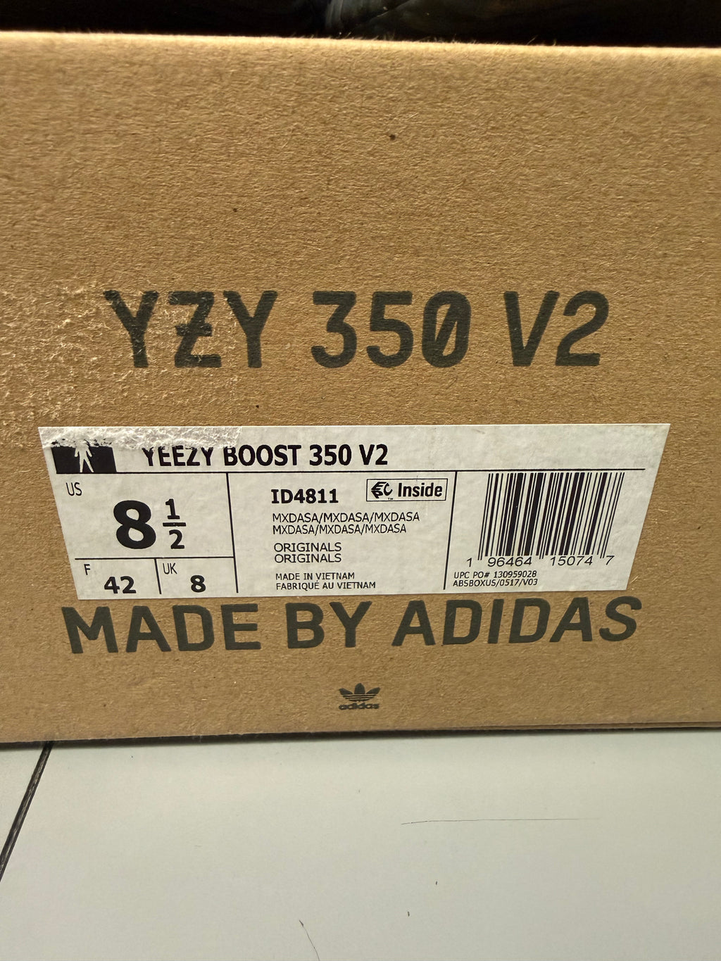 Adidas Yeezy Boost 350 V2 "MX Dark Salt" Size 8.5 Preowned
