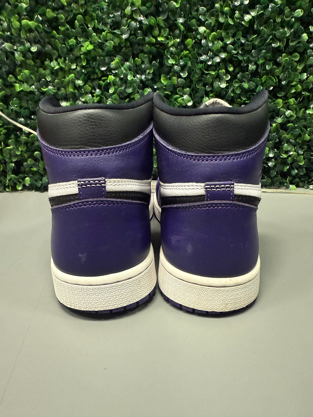 Jordan 1 High "Court Purple 2.0" Size 9 Preowned (No Box)