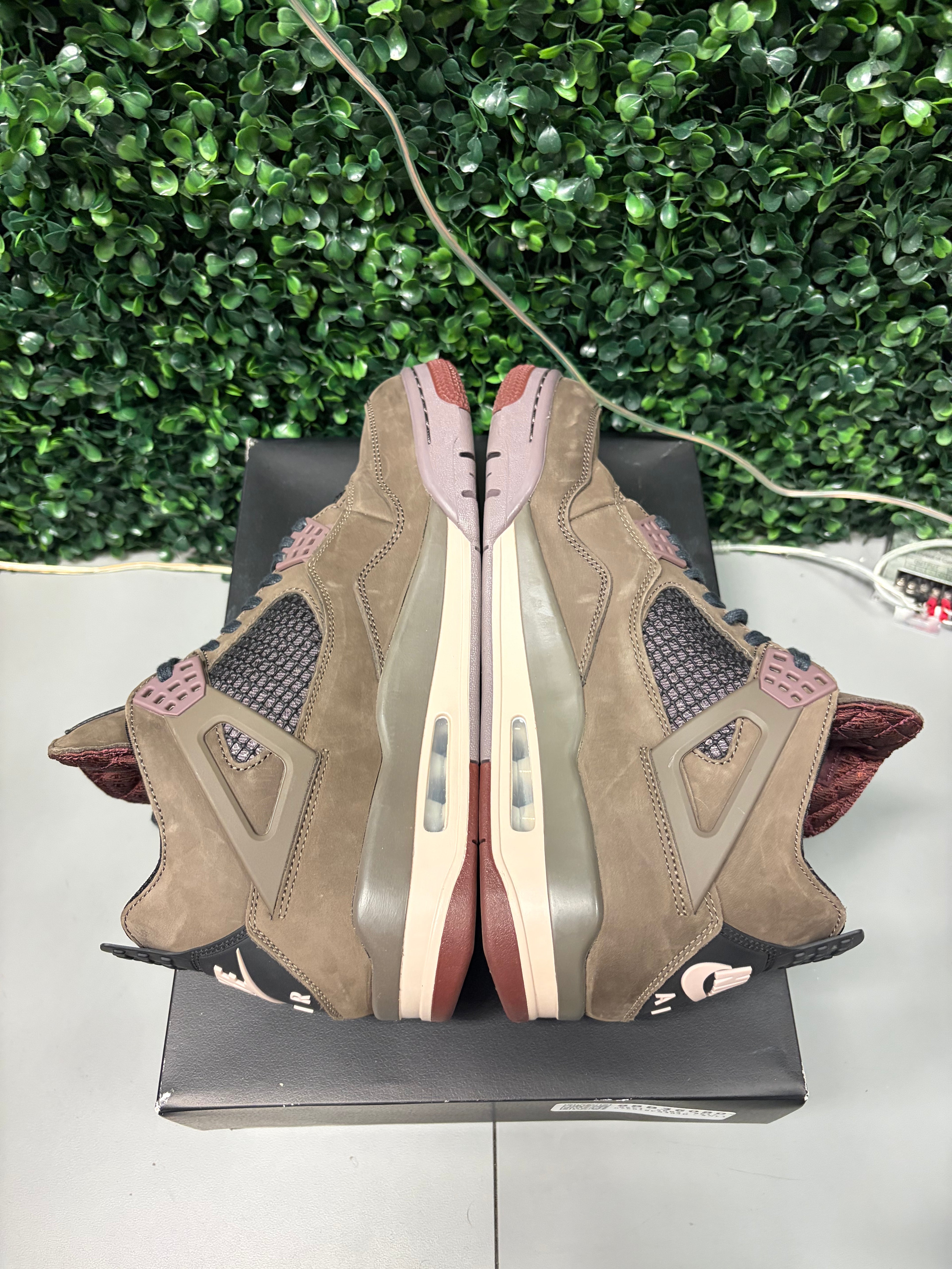 Jordan 4 Retro SP "A Ma Maniére Dark Mocha" Size 10.5 Preowned