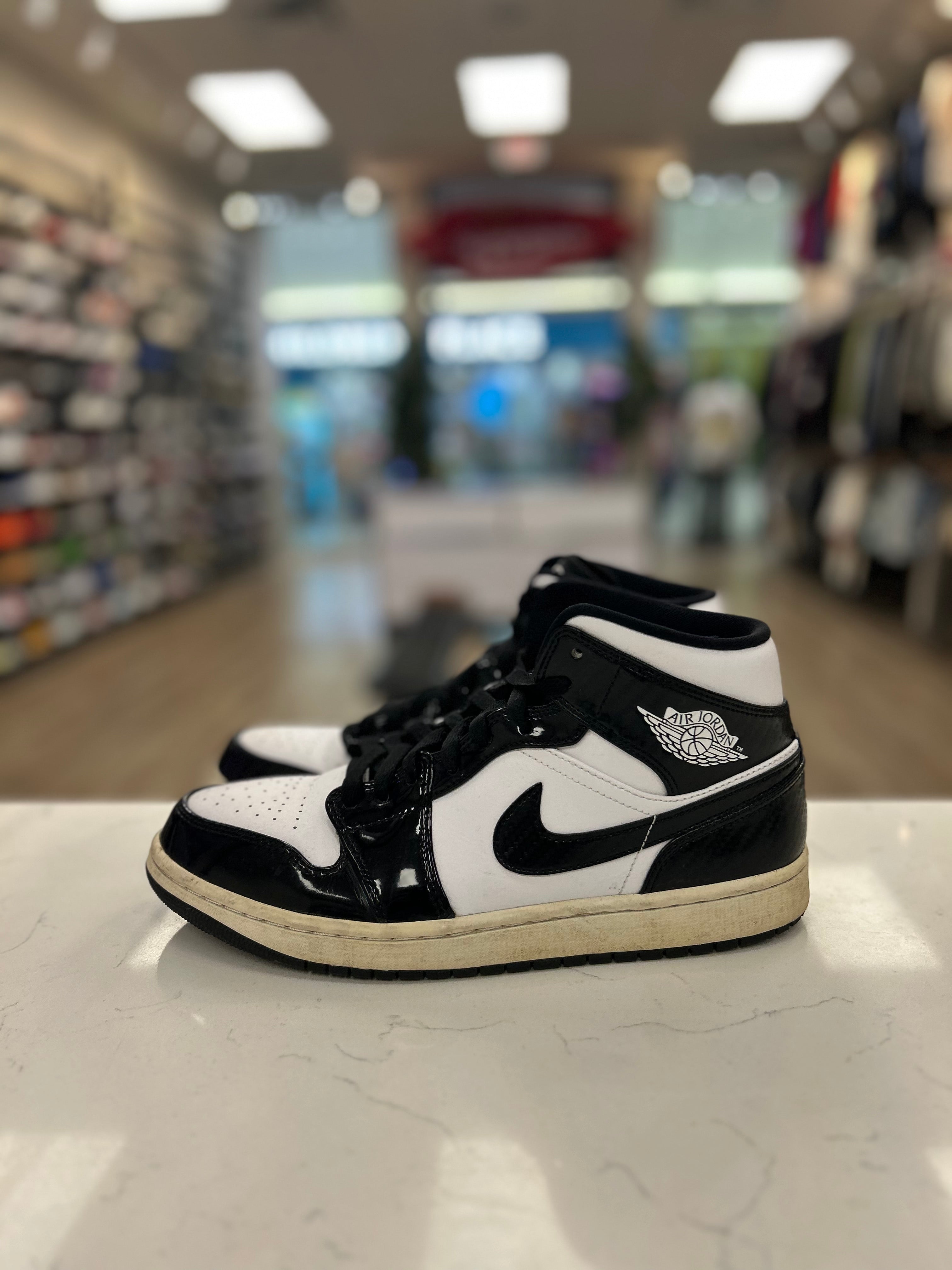 Jordan 1 Mid “Carbon Fiber” Size 10M Preowned No Box