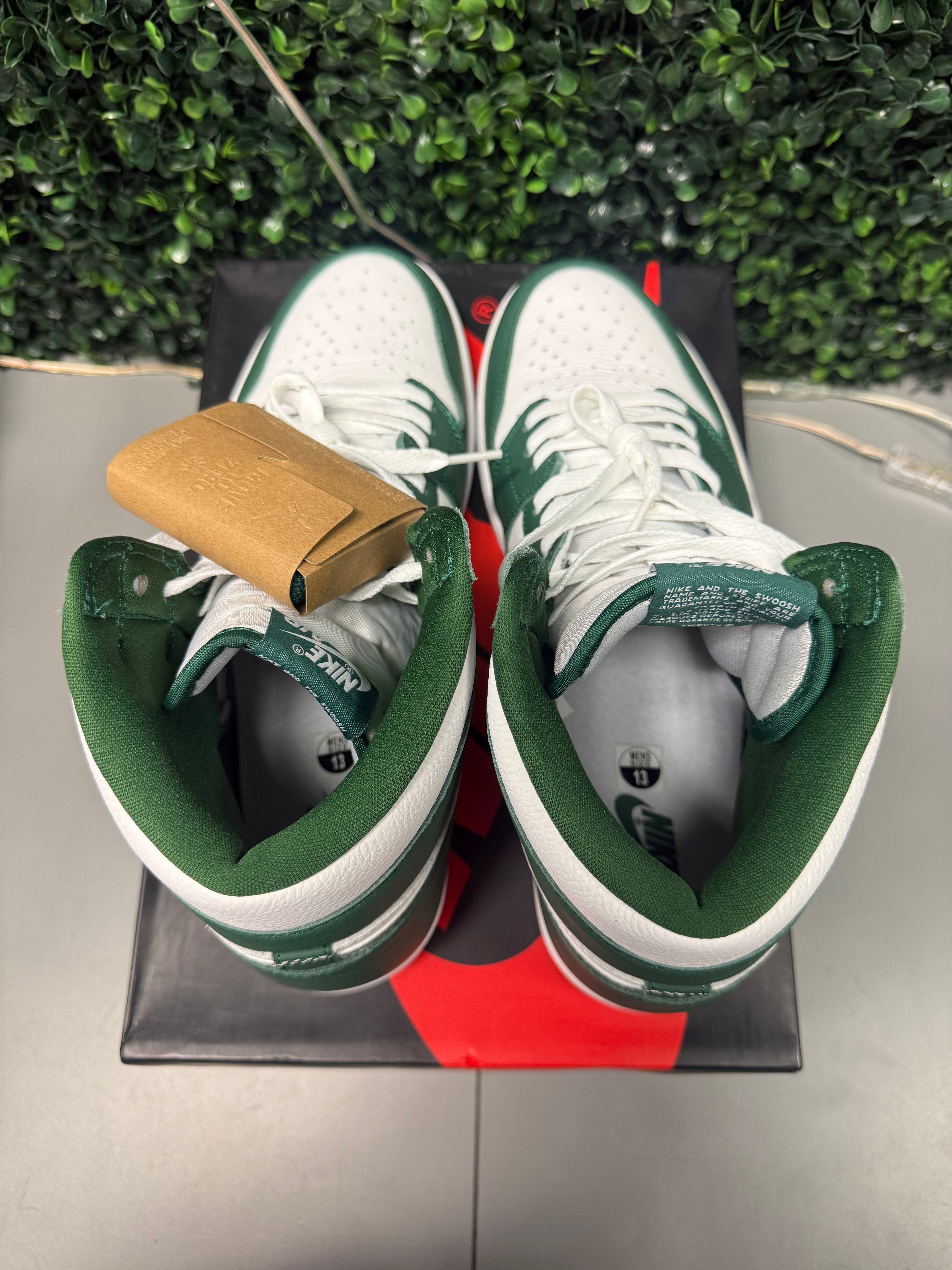 Jordan 1 Retro High OG Gorge Green "Size 13 Preowned