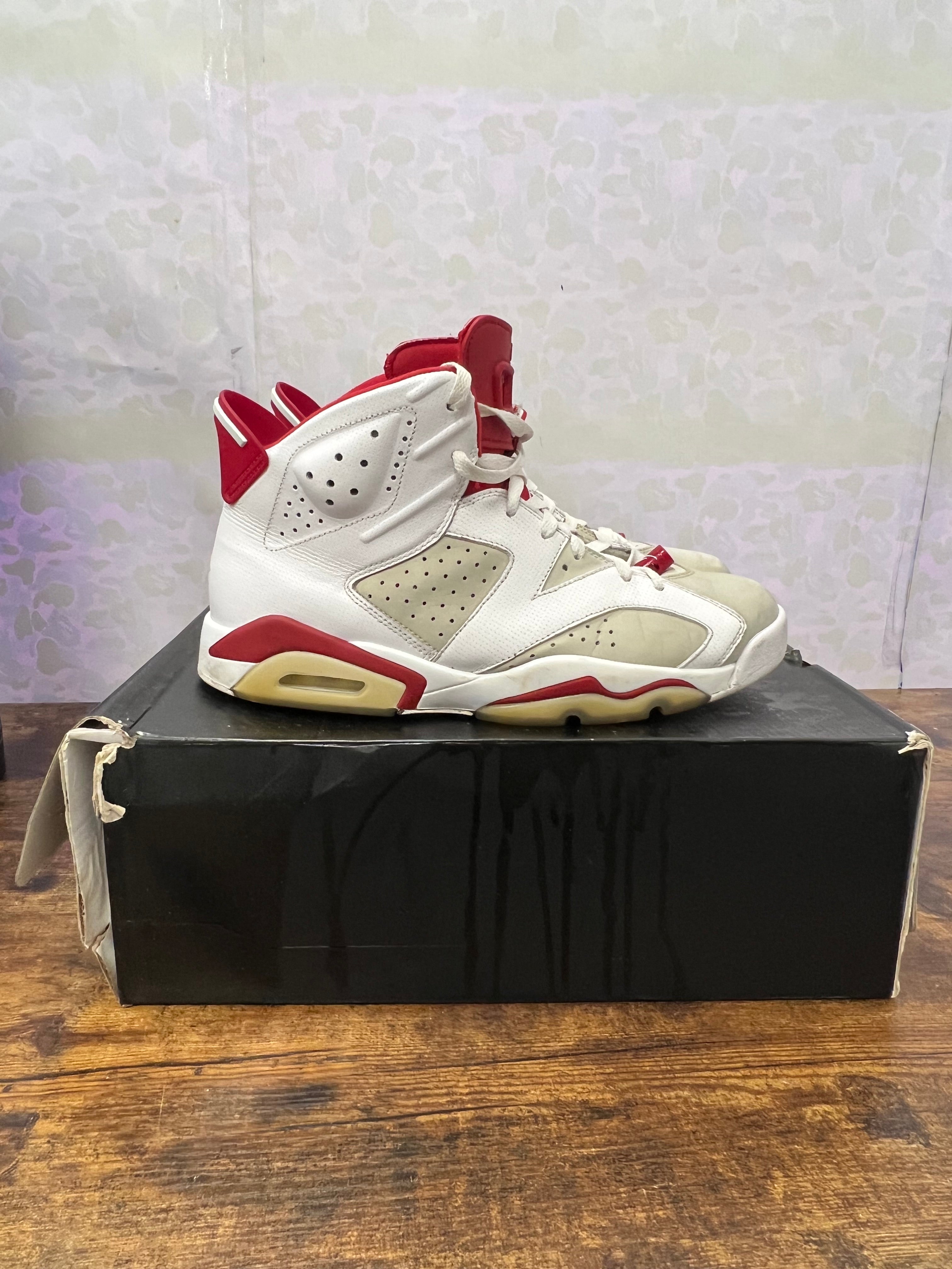 Jordan 6 “Alternate Hare” Size 11M Preowned