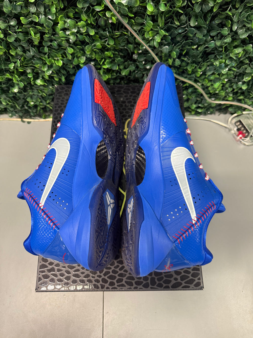 Nike Kobe 5 Protro "Dodgers" Size 9.5 Preowned