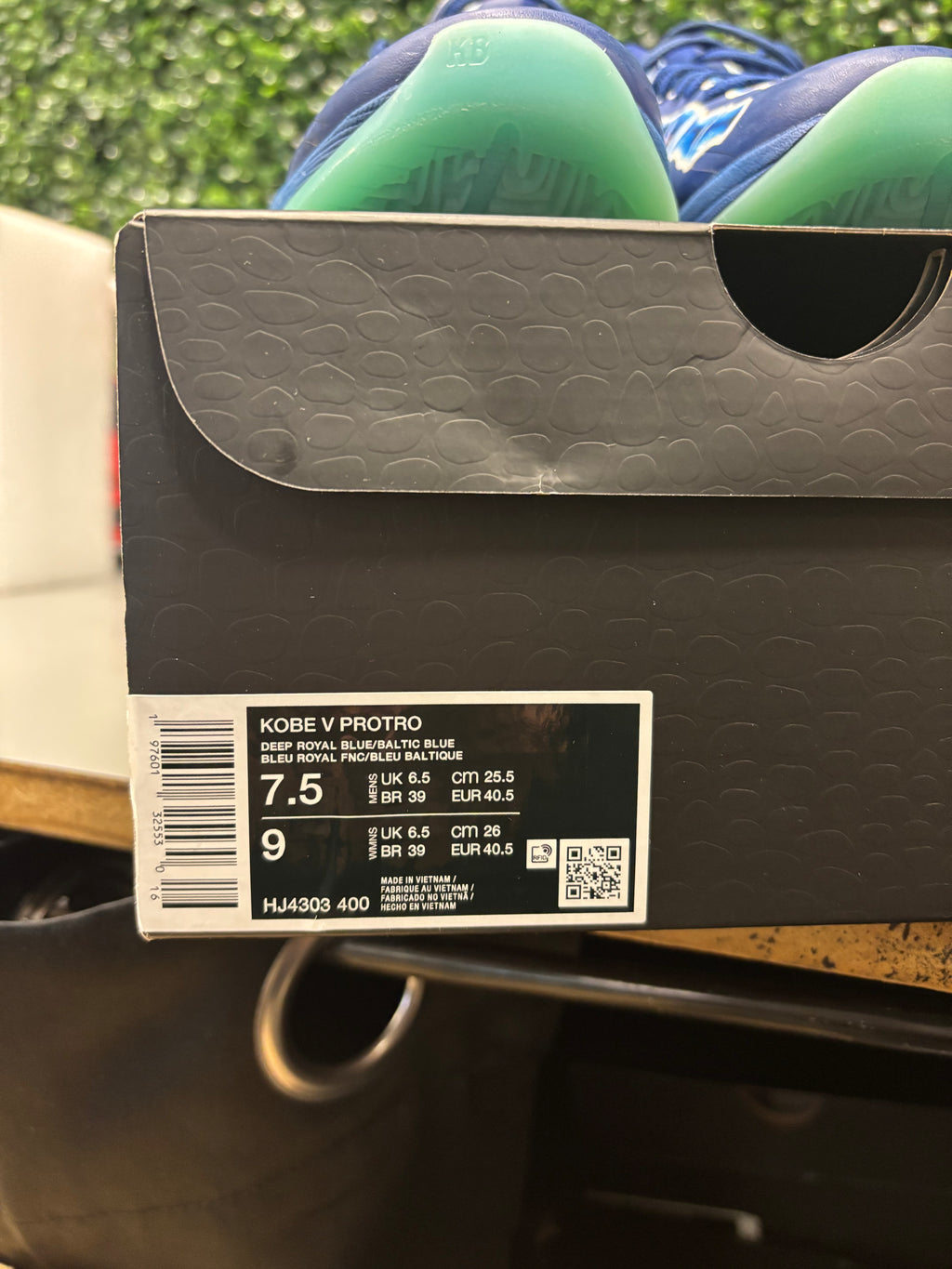 Nike Kobe 5 Protro "X-Ray" Size 7.5 Preowned