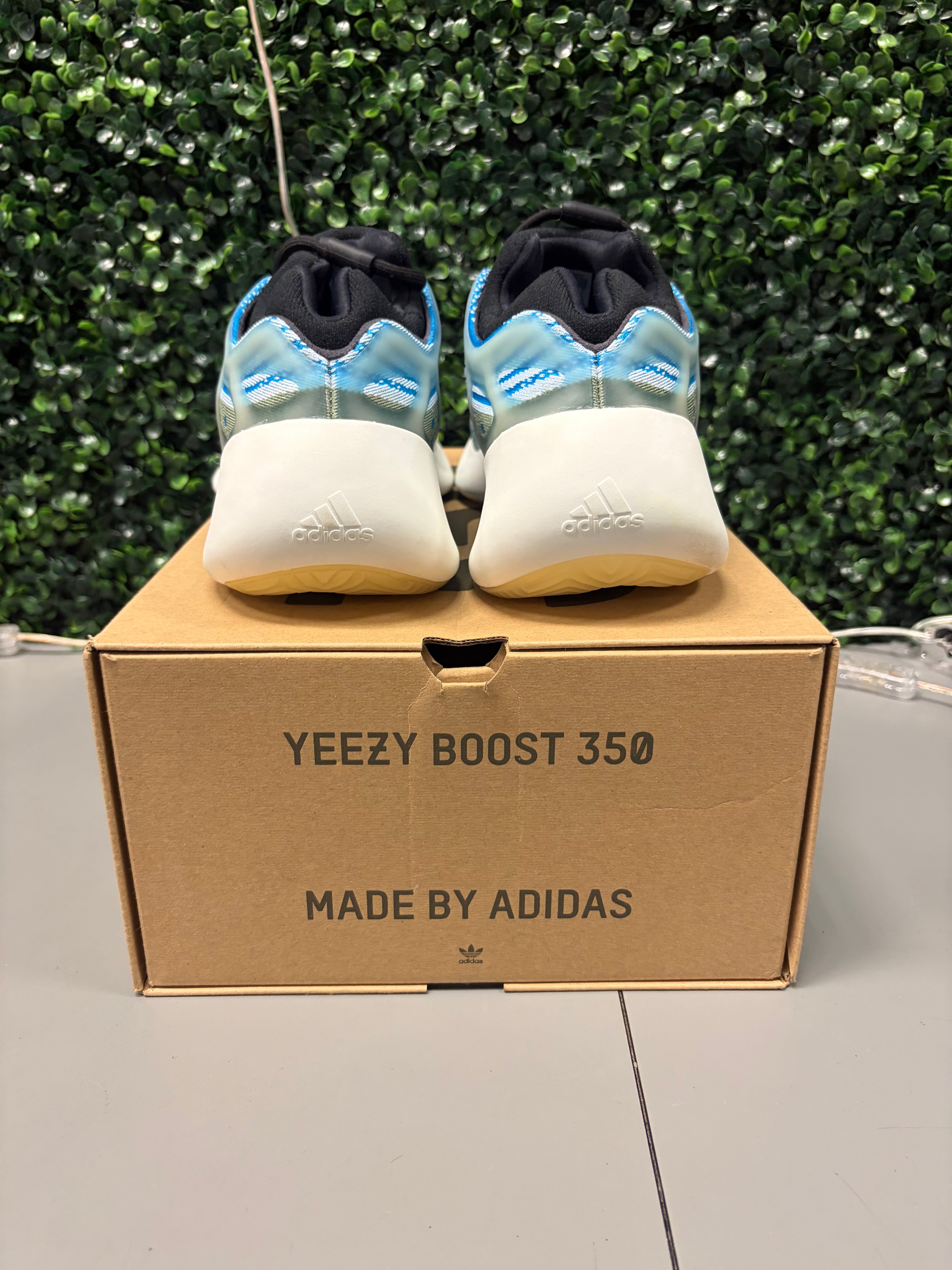 Yeezy 700 V3 "Arzareth" Size 13.5 Preowned
