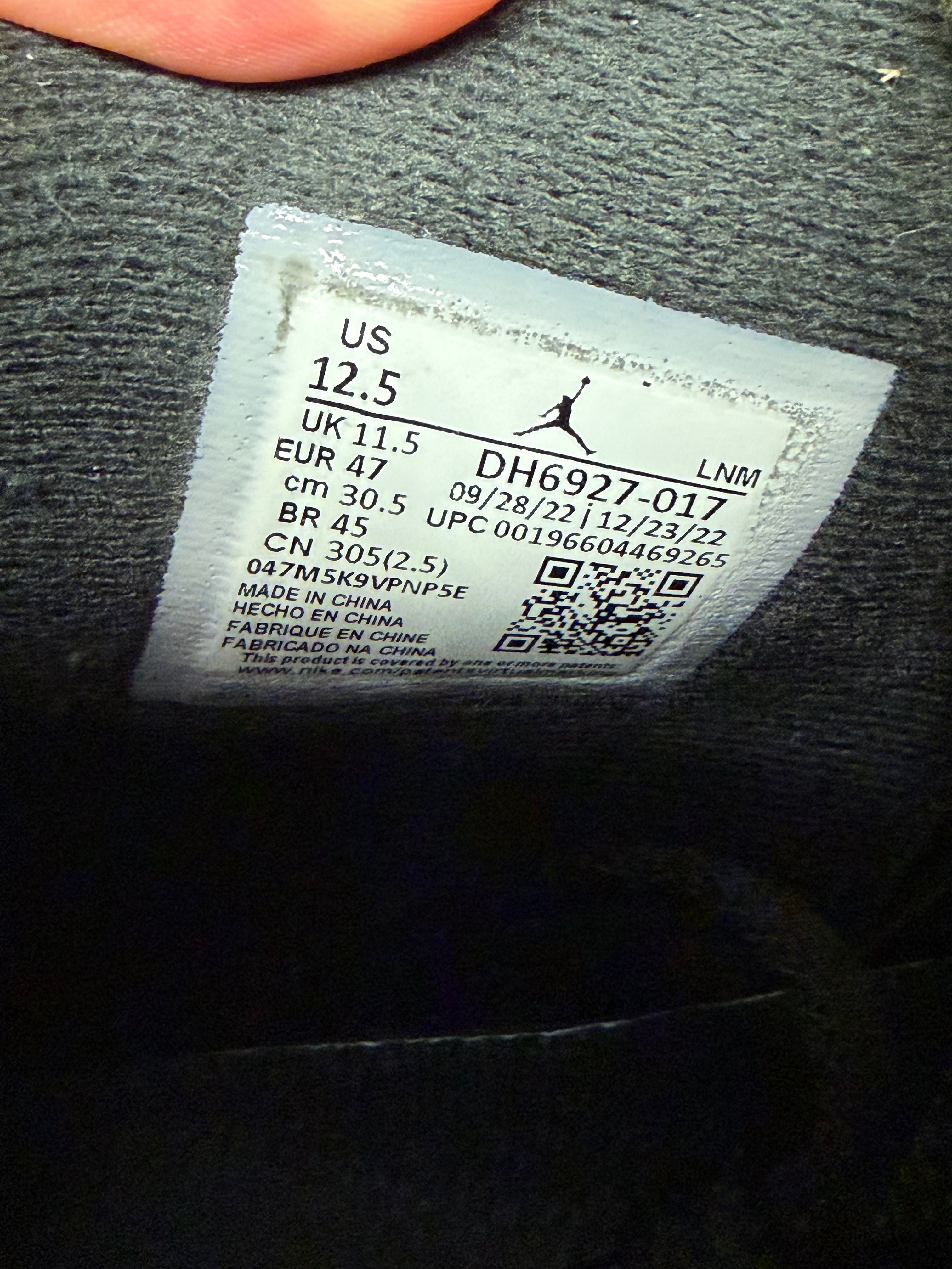 Jordan 4 Retro "Thunder" Size 12.5 Preowned