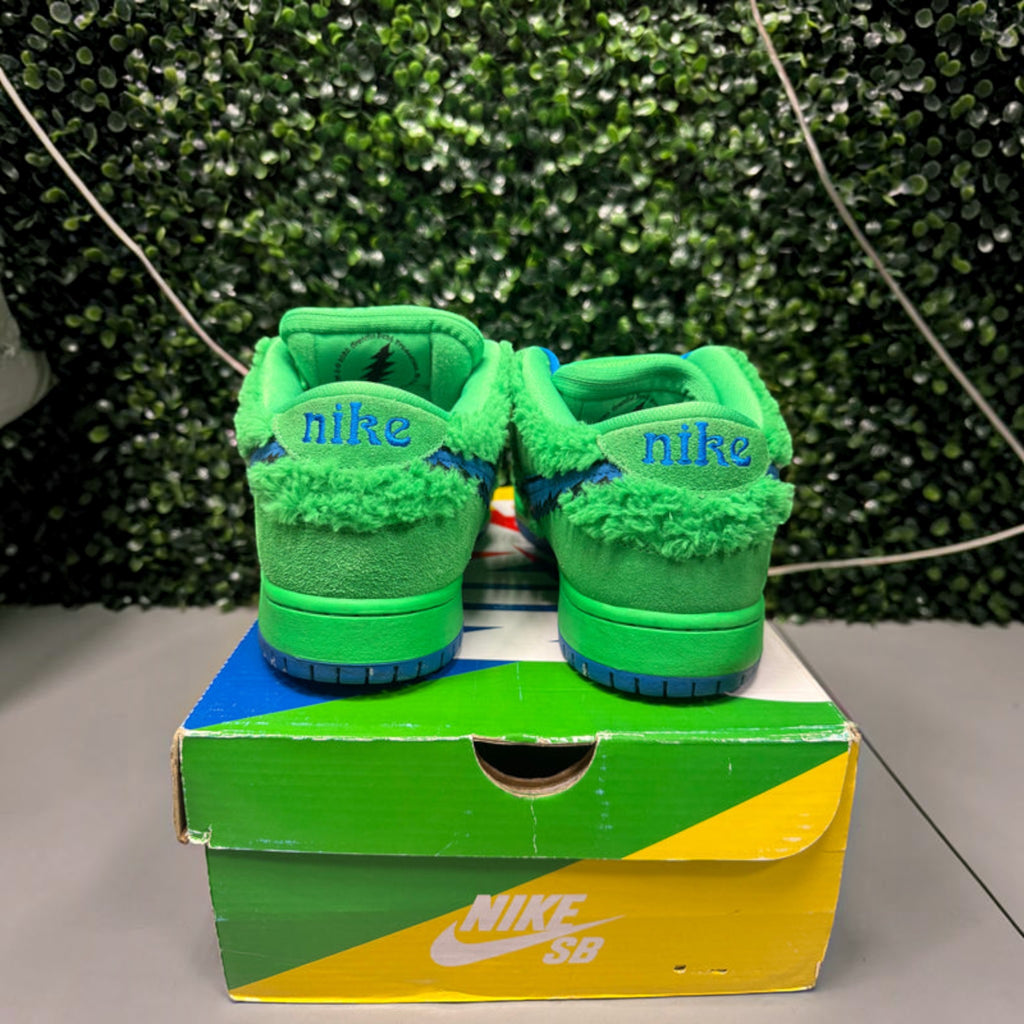 Nike SB Dunk Low X Grateful Dead "Green” Size 12 Preowned